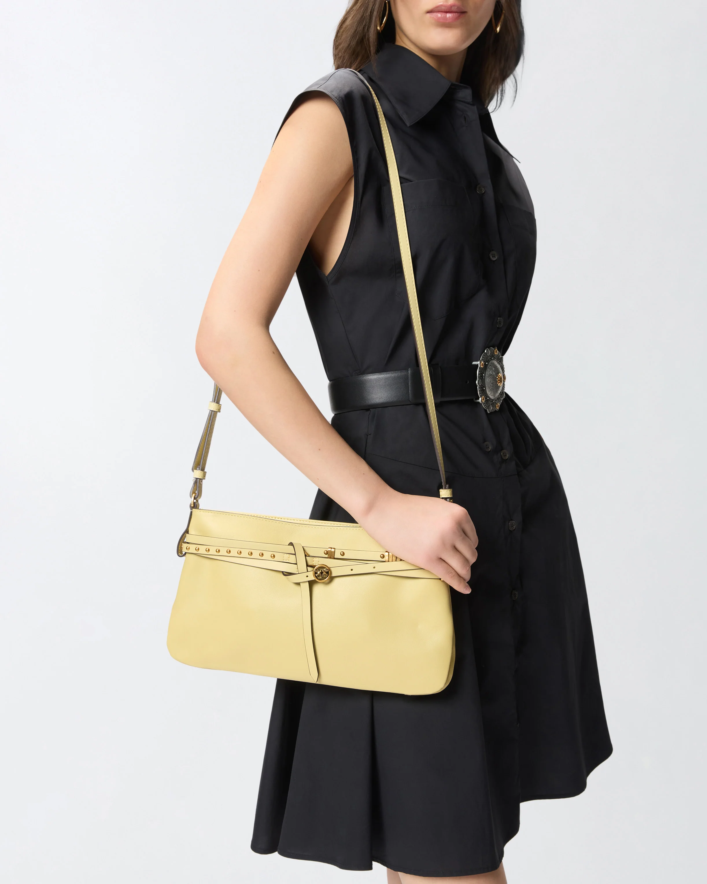 Belt Bag medium shoulder bag in leather - Image 5