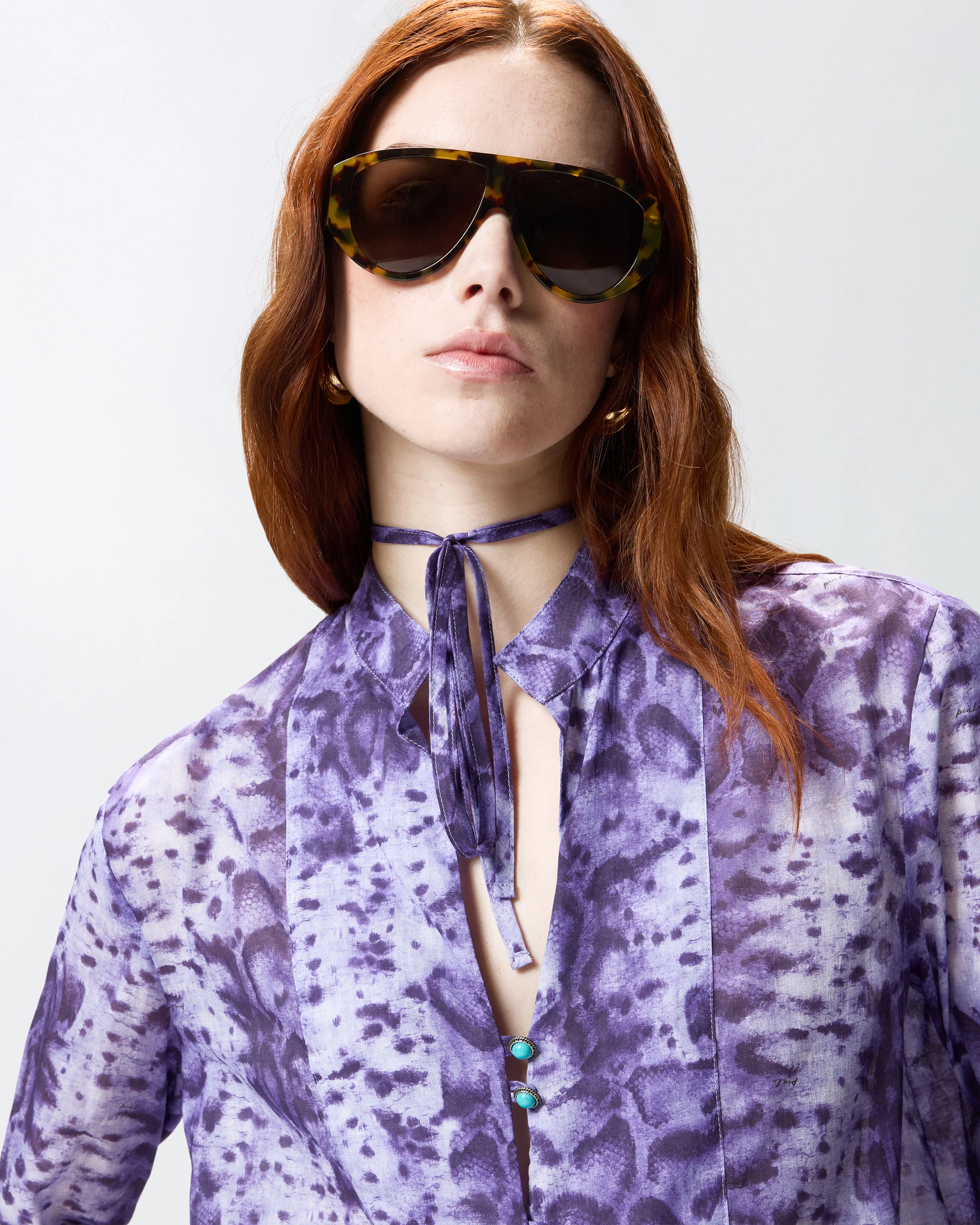Blouse with snake print and jewel buttons - Image 4