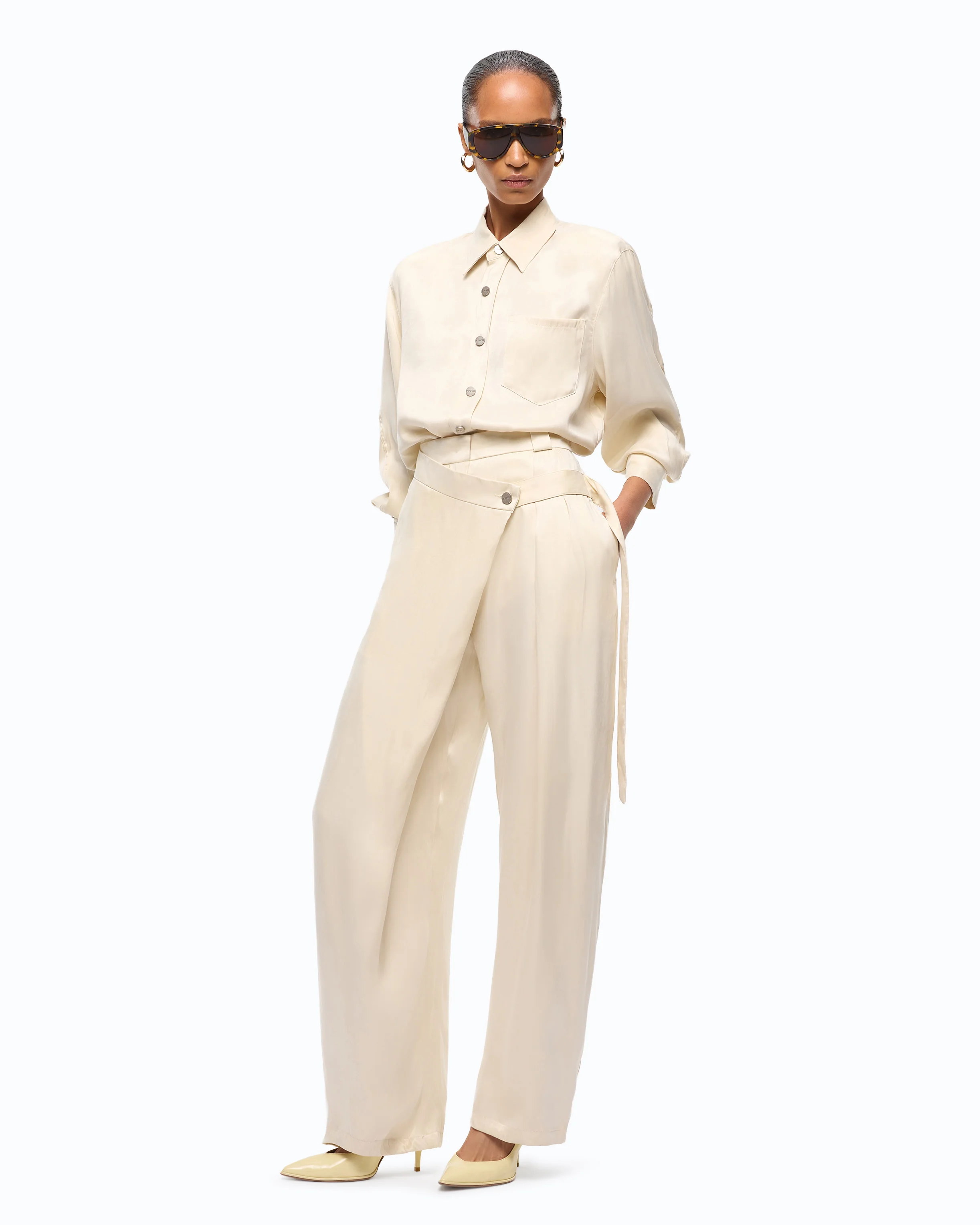 Carrot-fit wrap trousers