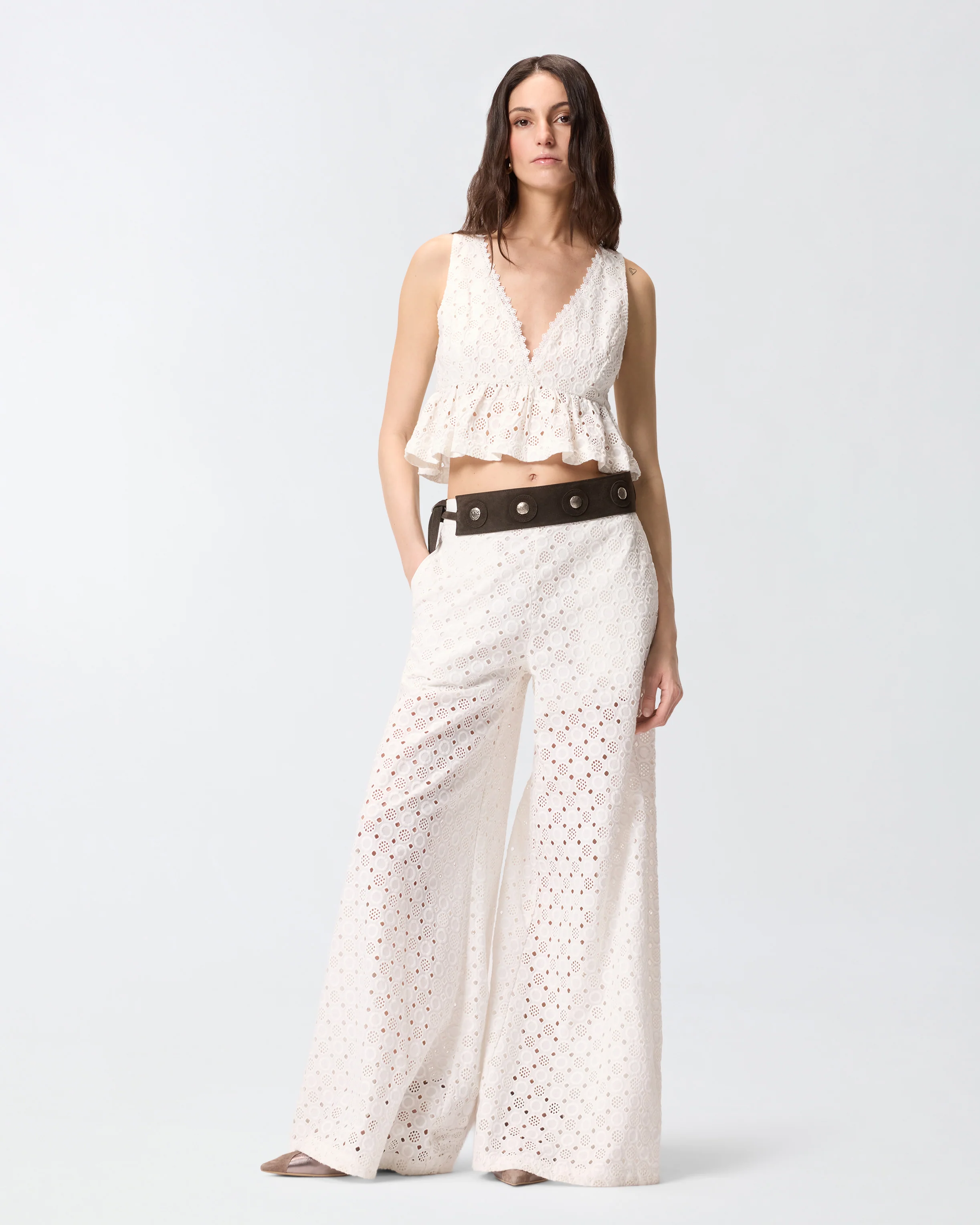 Crop top with ruffle and openwork pattern - Image 2