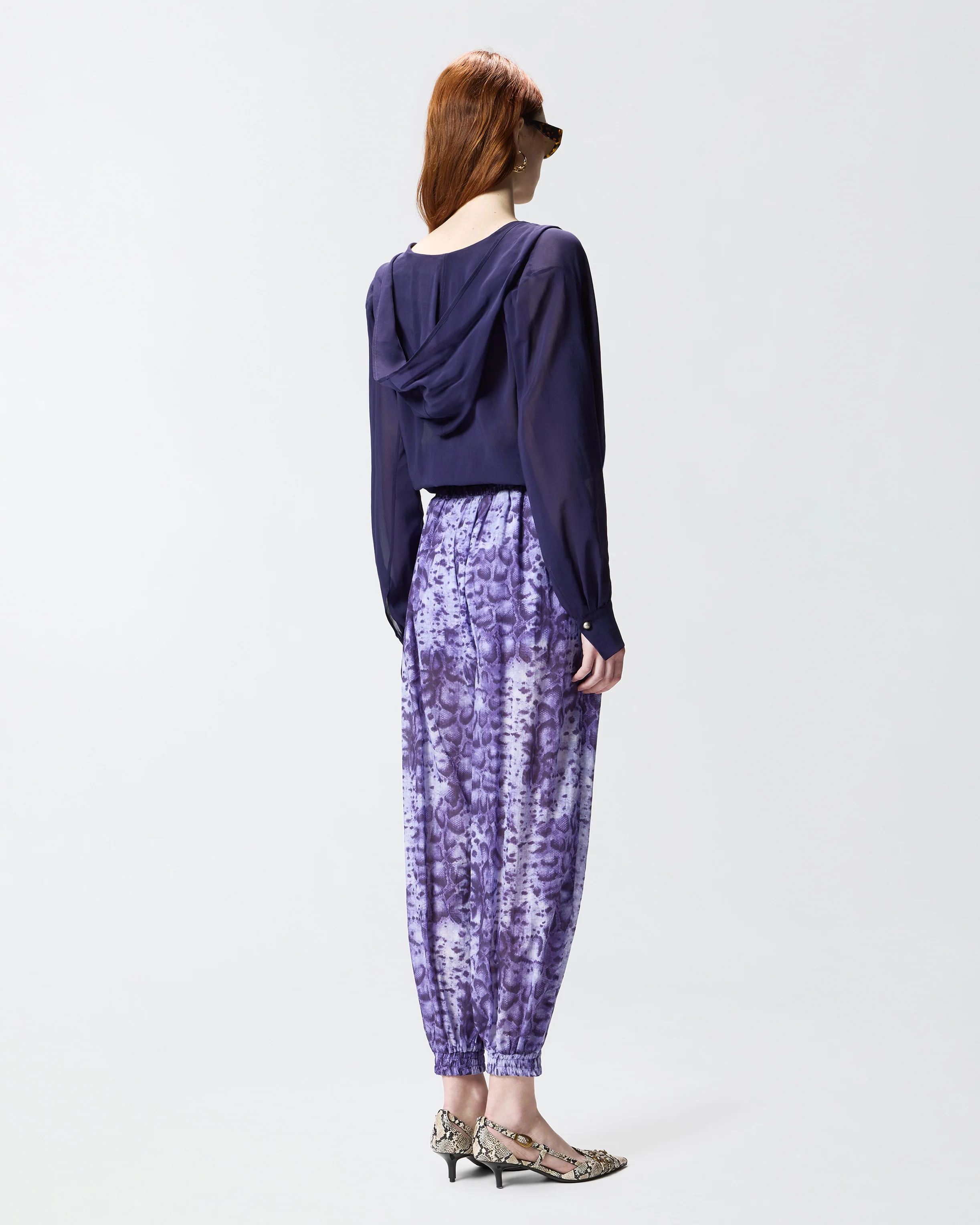 Cropped blouse with hood and sheer details - Image 3