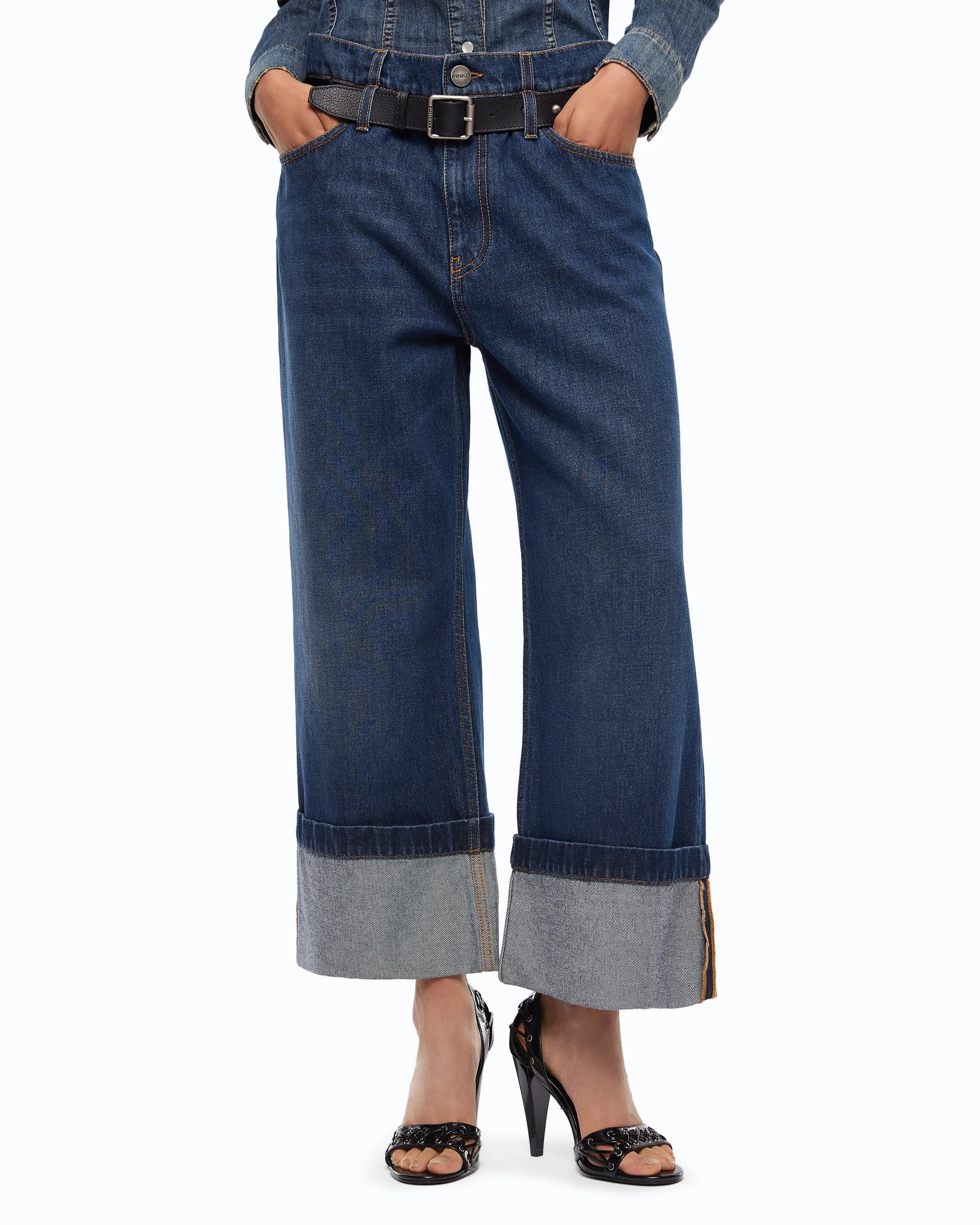 Cropped jeans with leather belt - Image 2