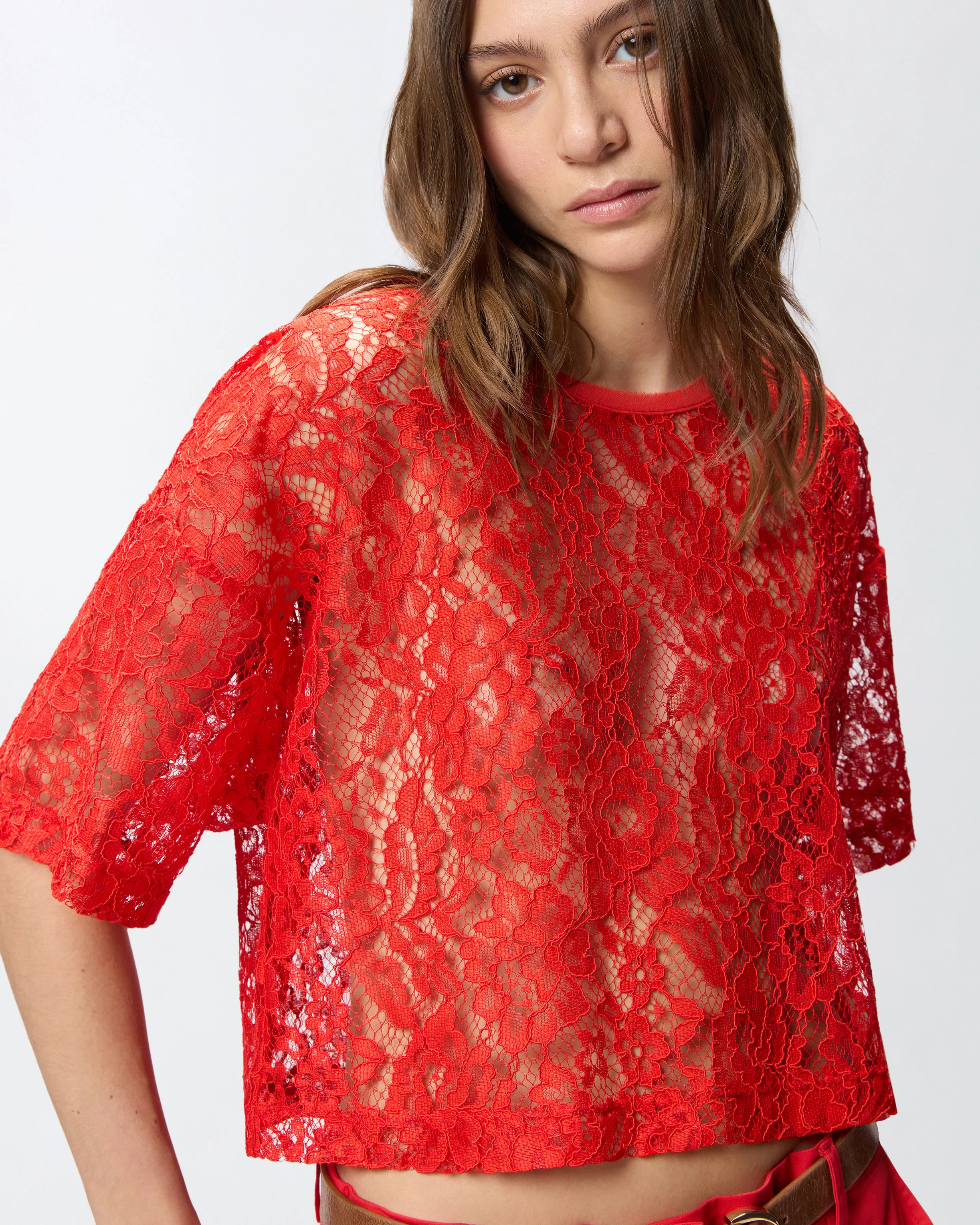 Cropped lace t-shirt - Image 4