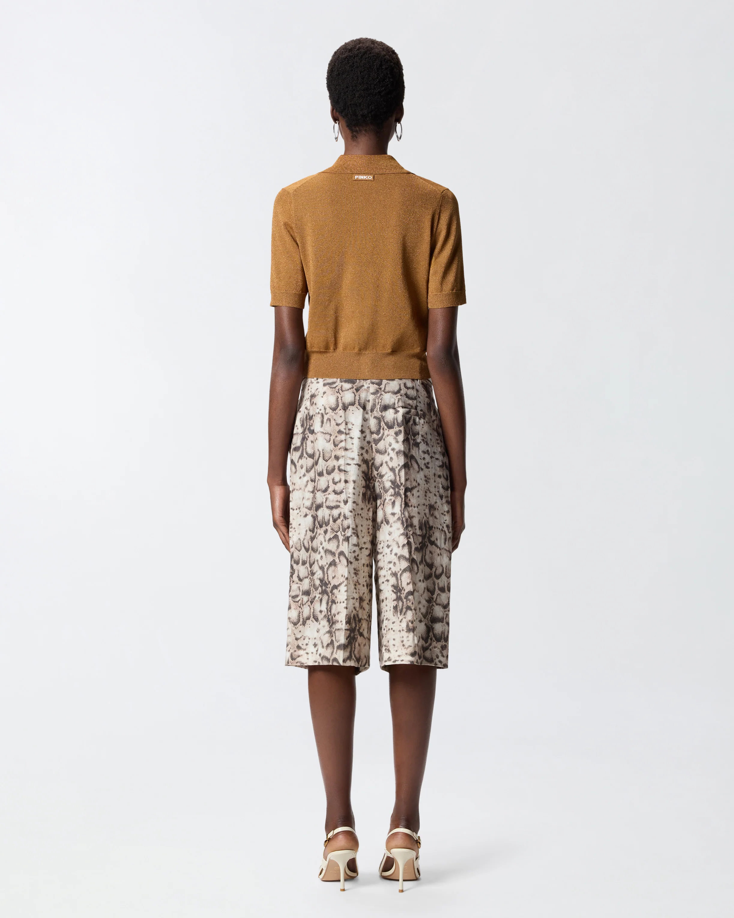 Cropped, short-sleeved cardigan with collar - Image 3
