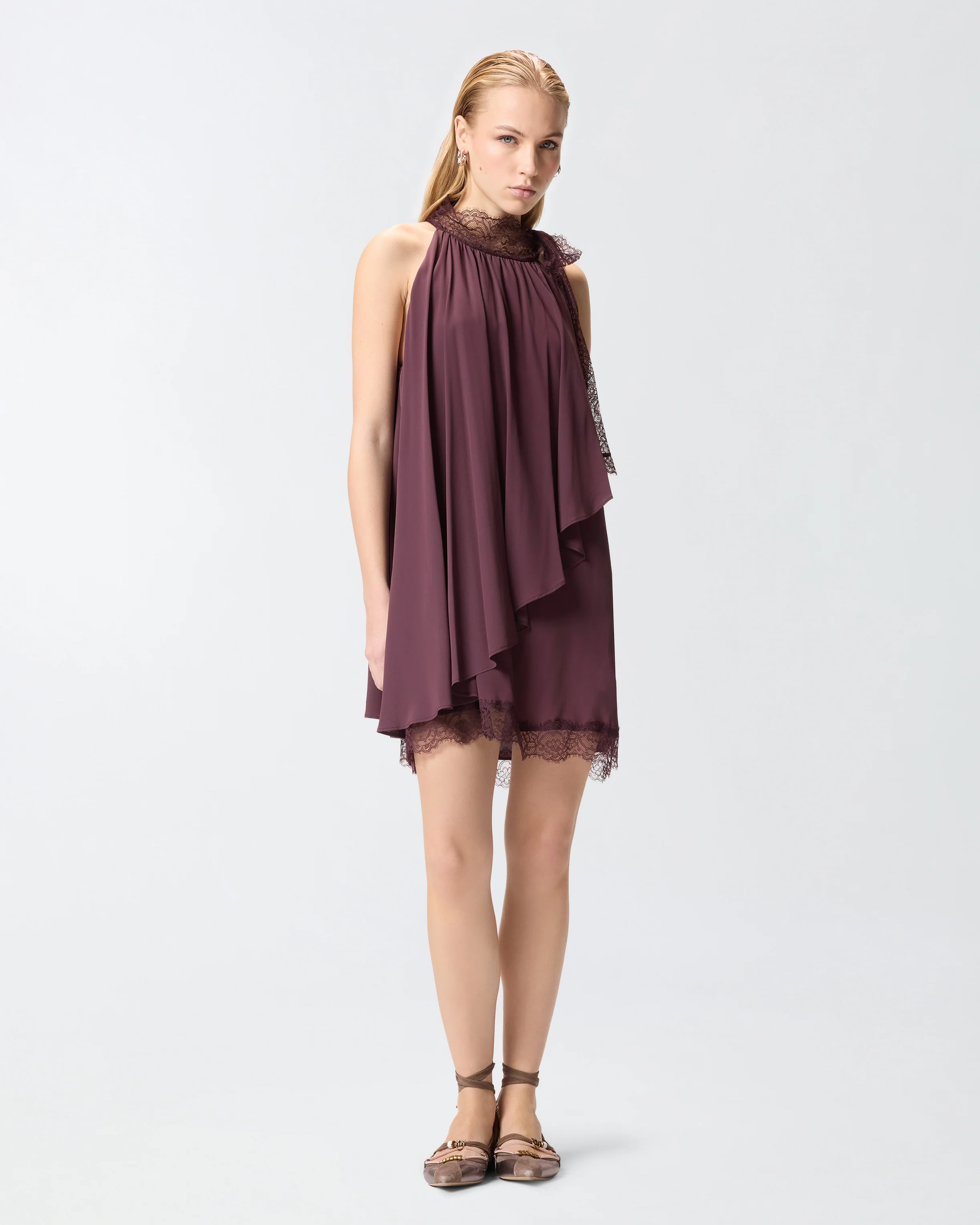 Dress in crêpe de Chine with lace inserts - Image 2