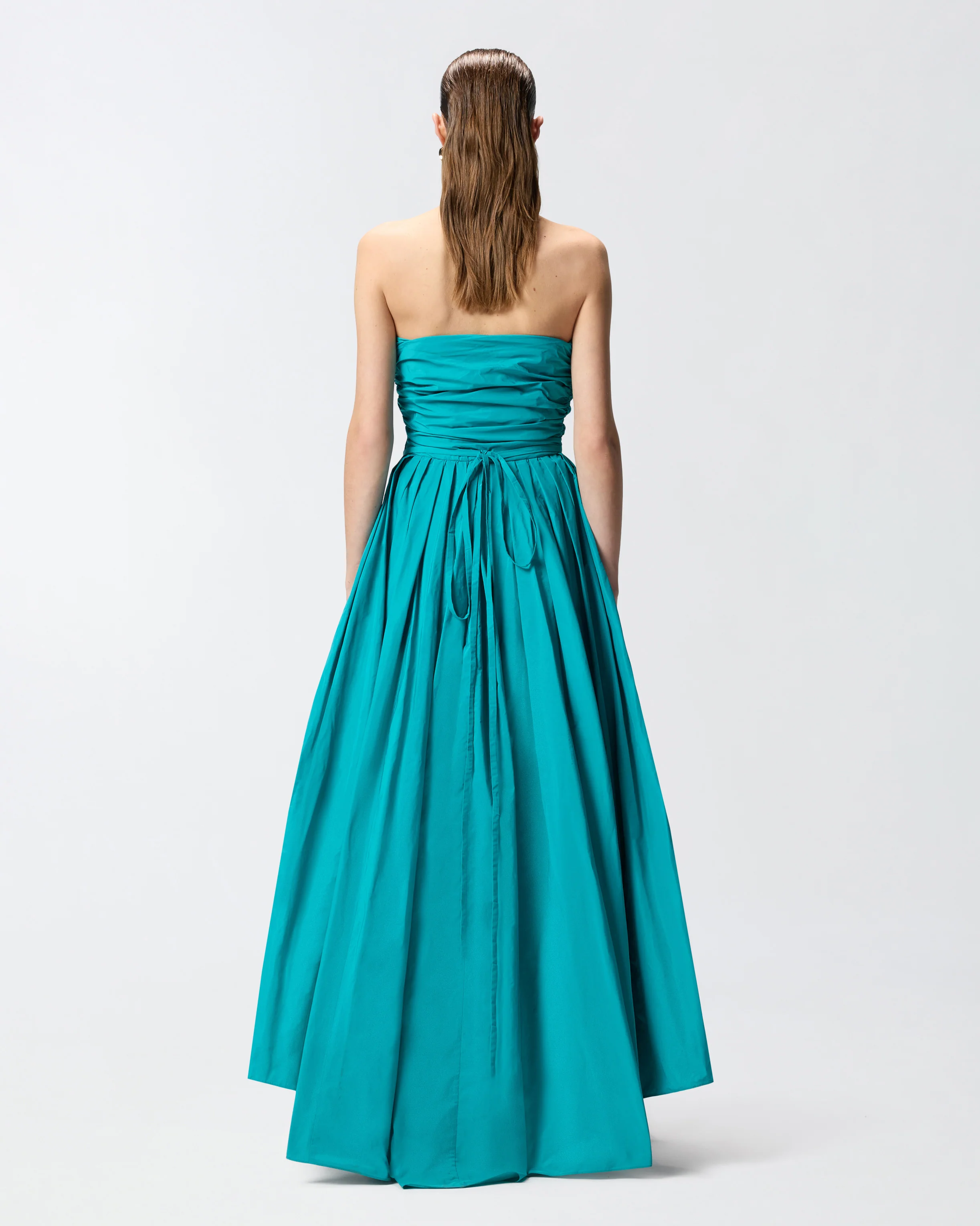 Elegant long dress with jewel belt - Image 3