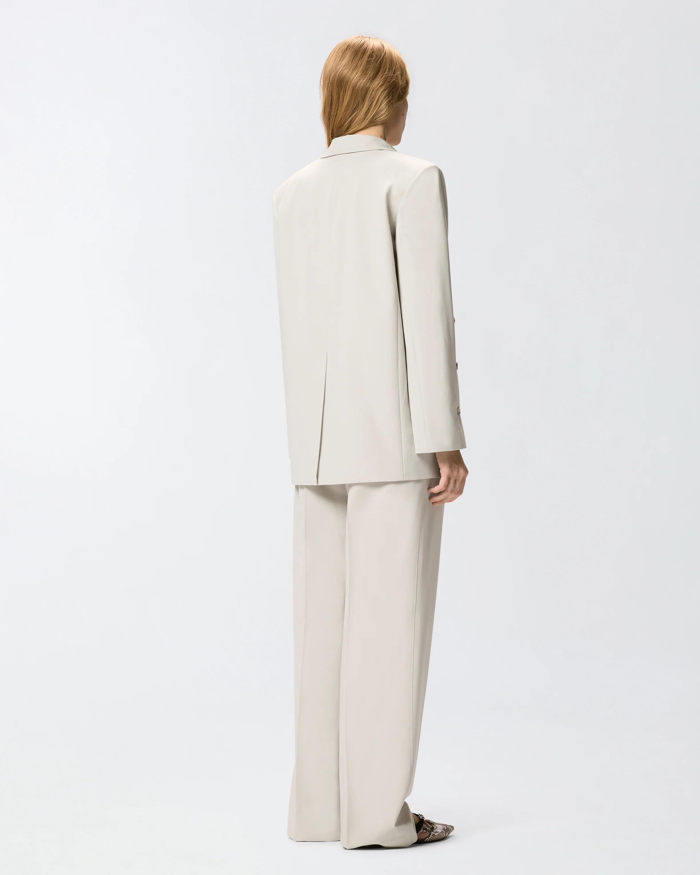 Flowing jacket with slits - Image 3