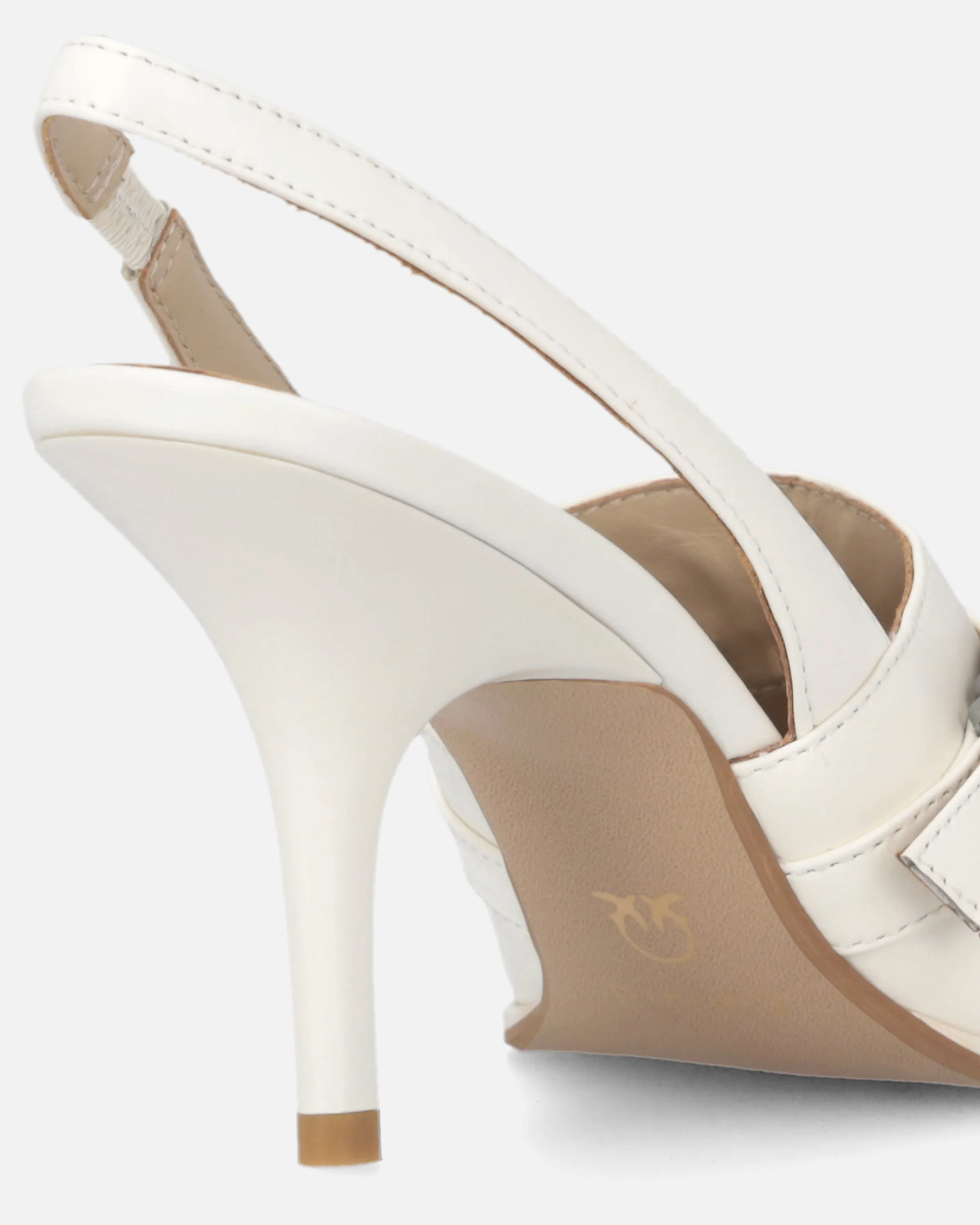 Leather slingbacks with saddlery-inspired details - Image 7