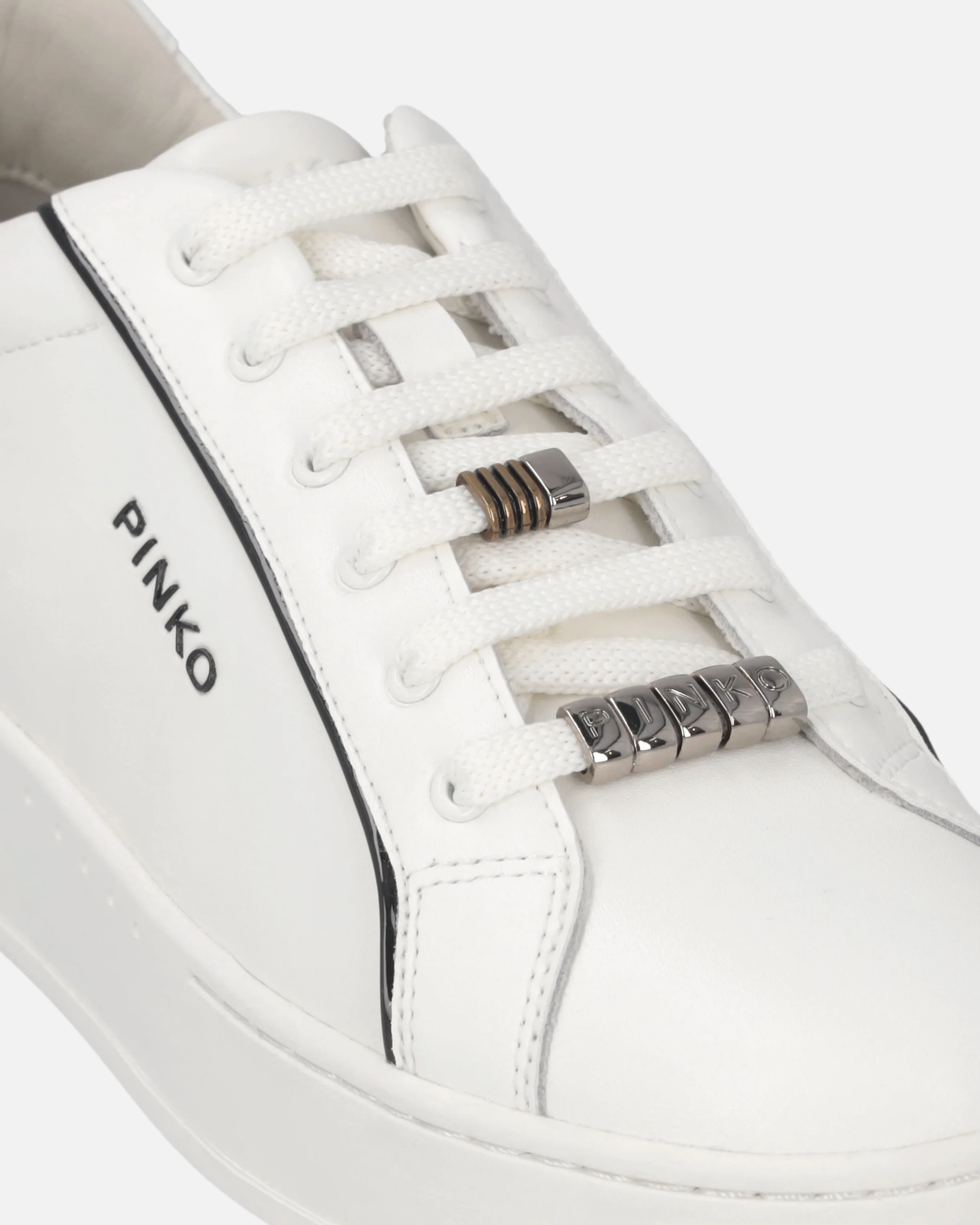 Leather sneakers with logo - Image 4
