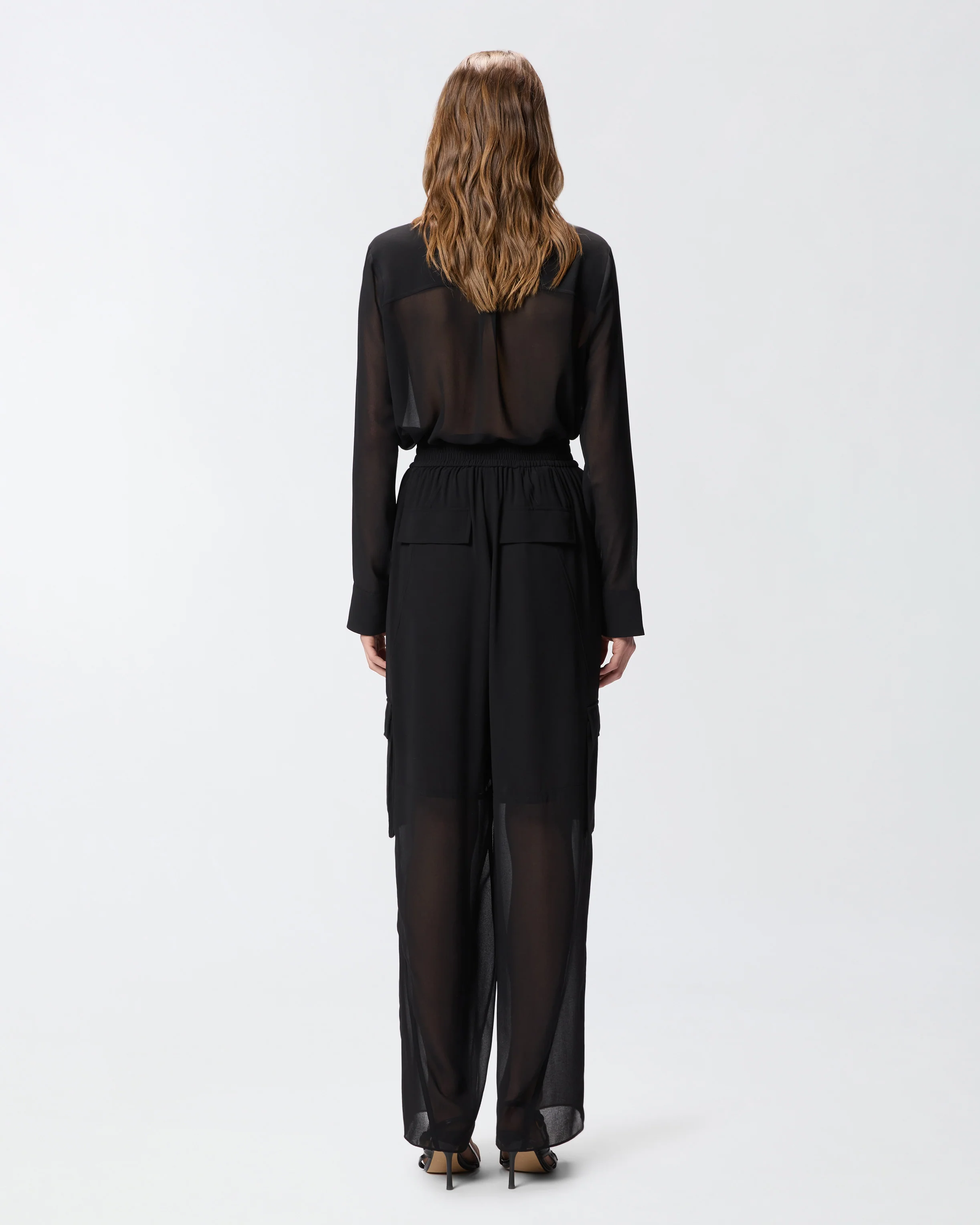 Lightweight trousers with cargo pockets - Image 3