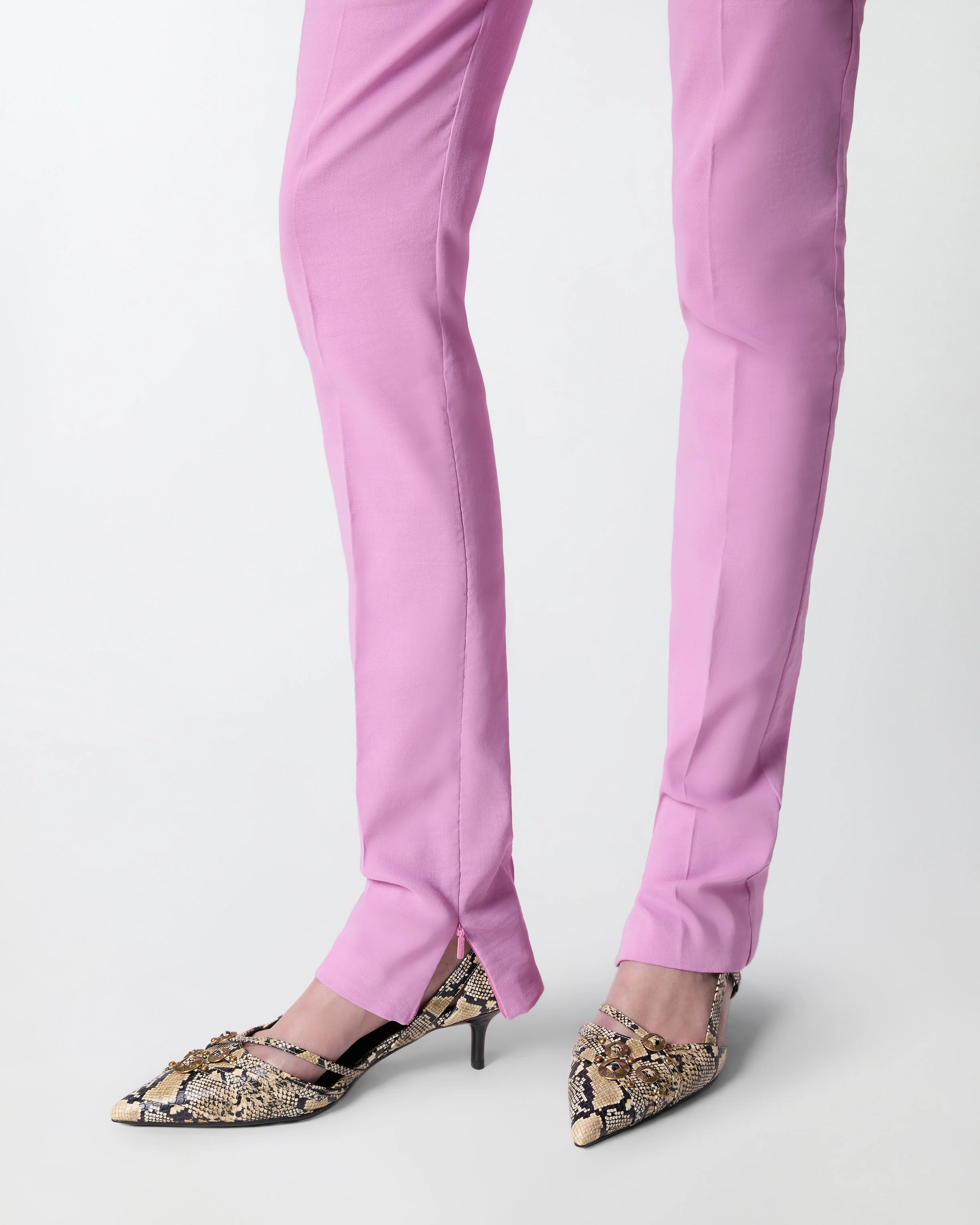Linen-blend trousers with adjustable hem slit detail - Image 4