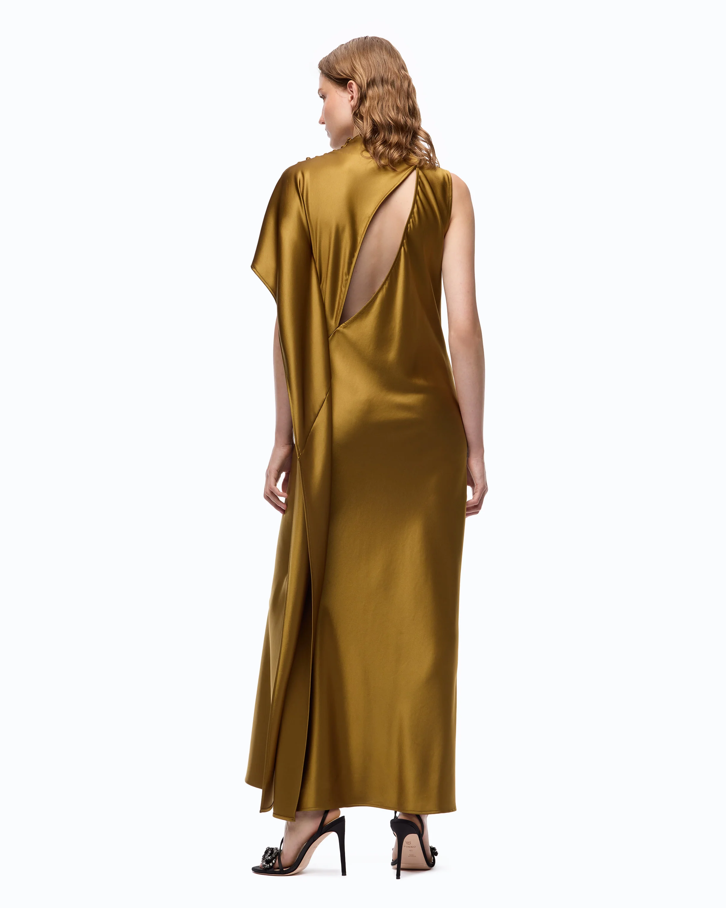 Long, one-shoulder satin dress - Image 4