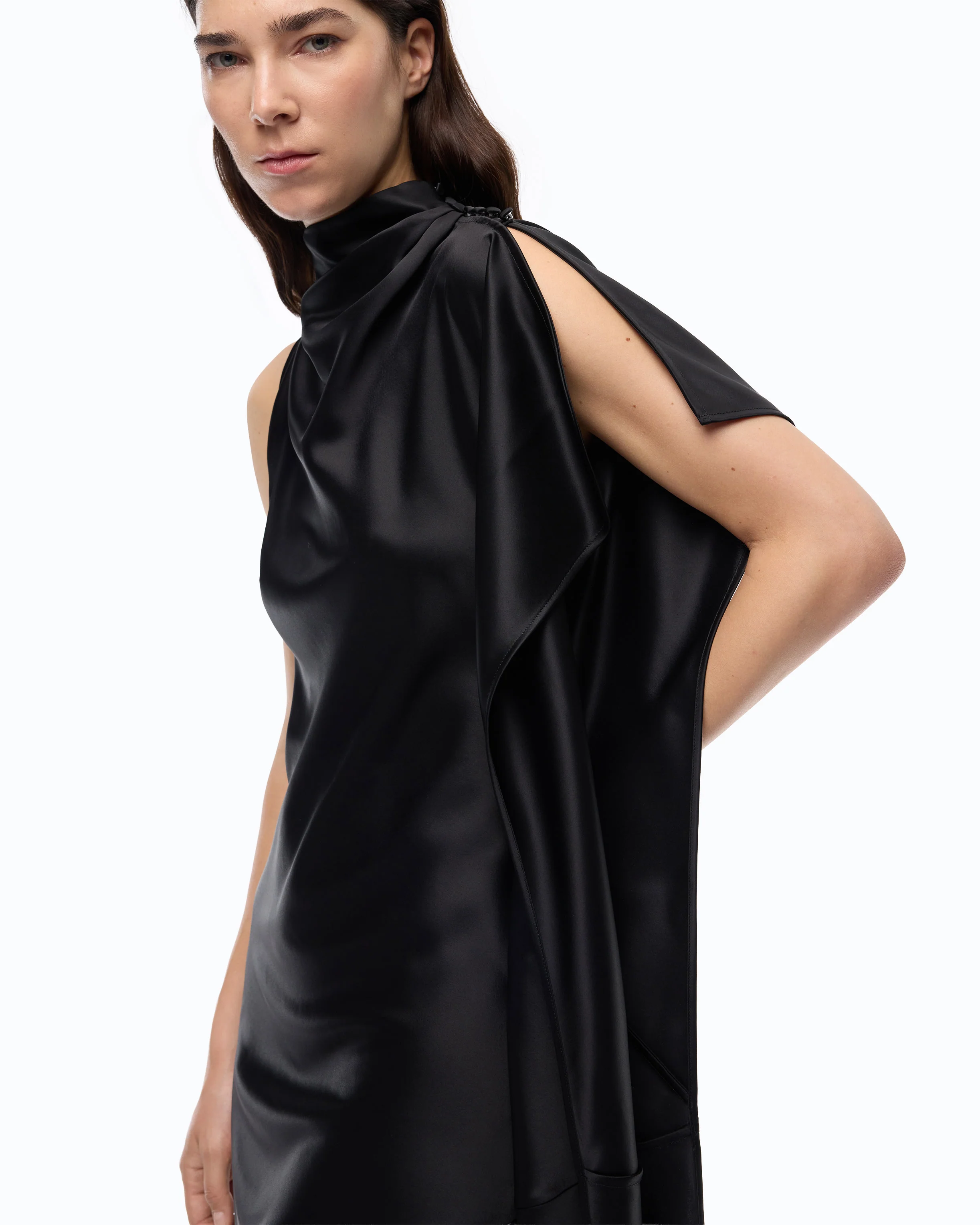 Long, one-shoulder satin dress - Image 2