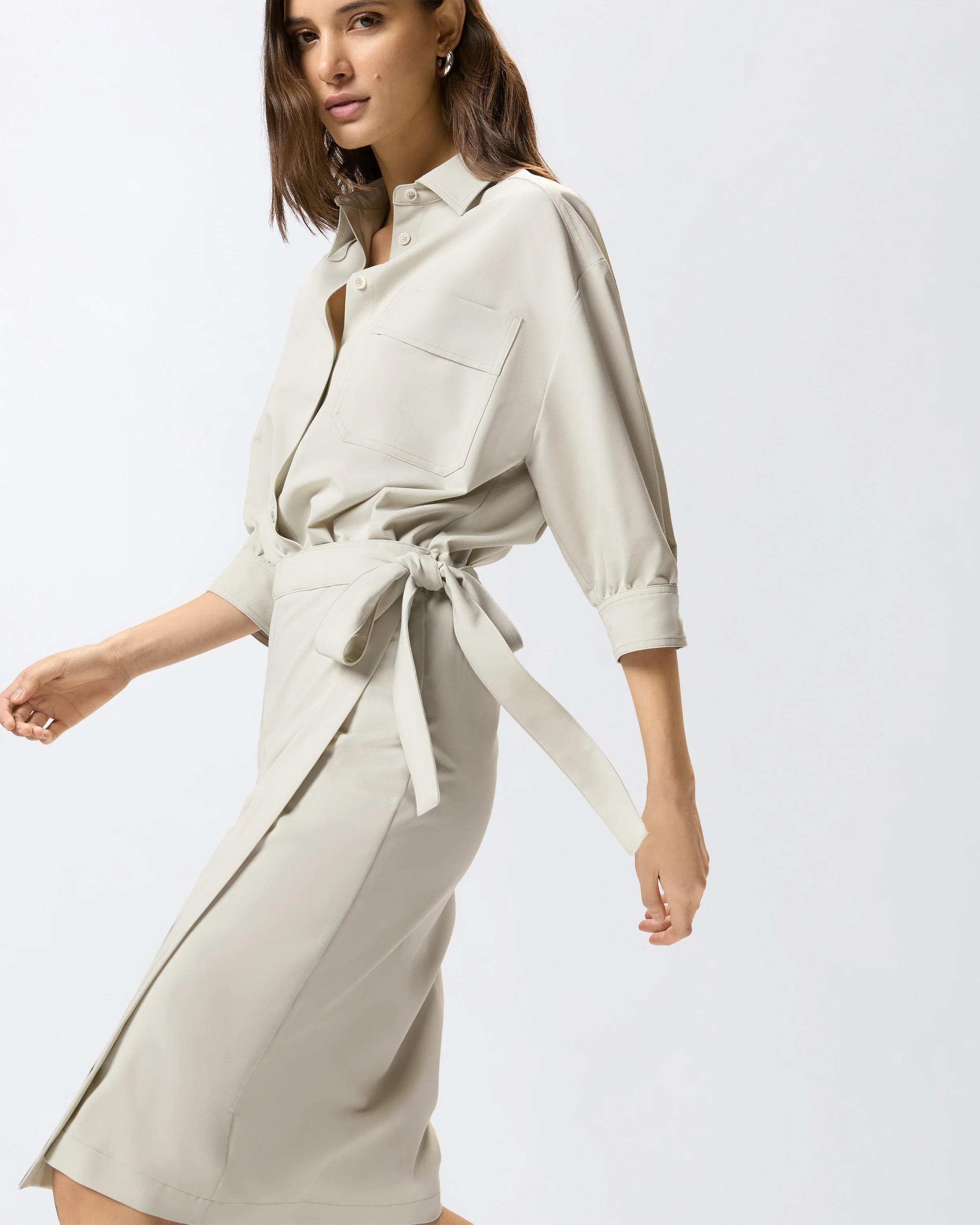 Midi dress with a shirt-style bodice - Image 4
