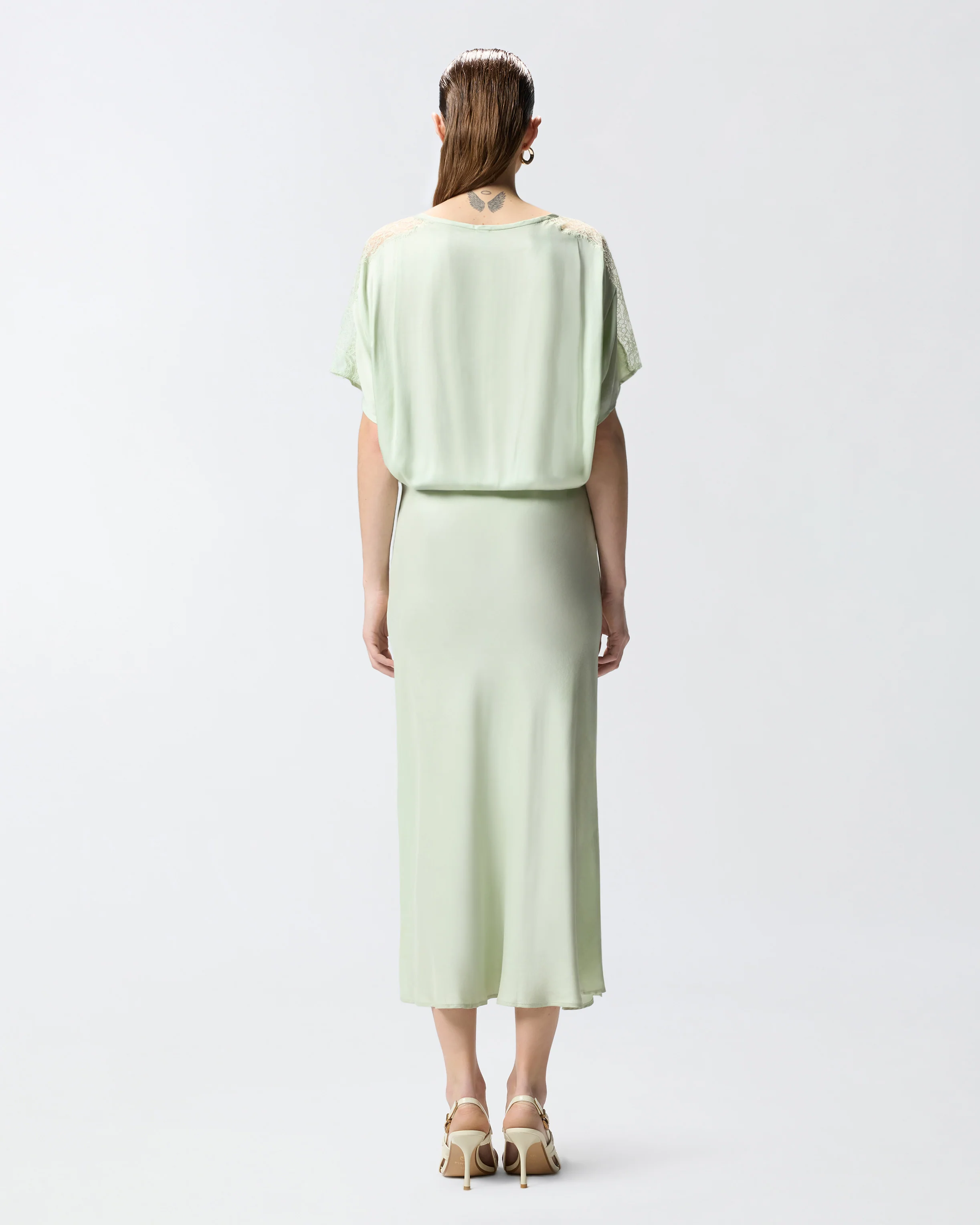 Midi dress with lace details - Image 3