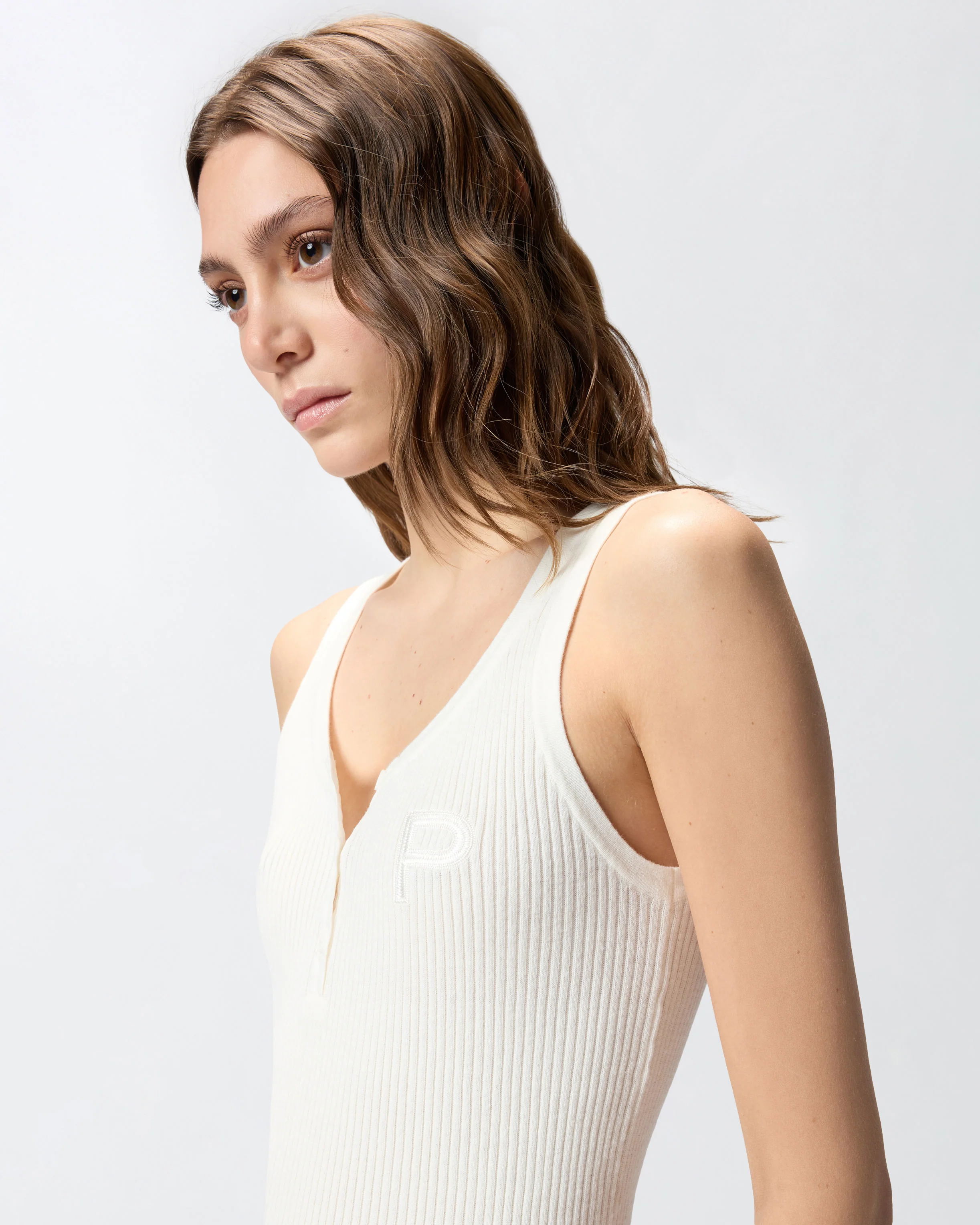 Ribbed sleeveless top with monogram - Image 4