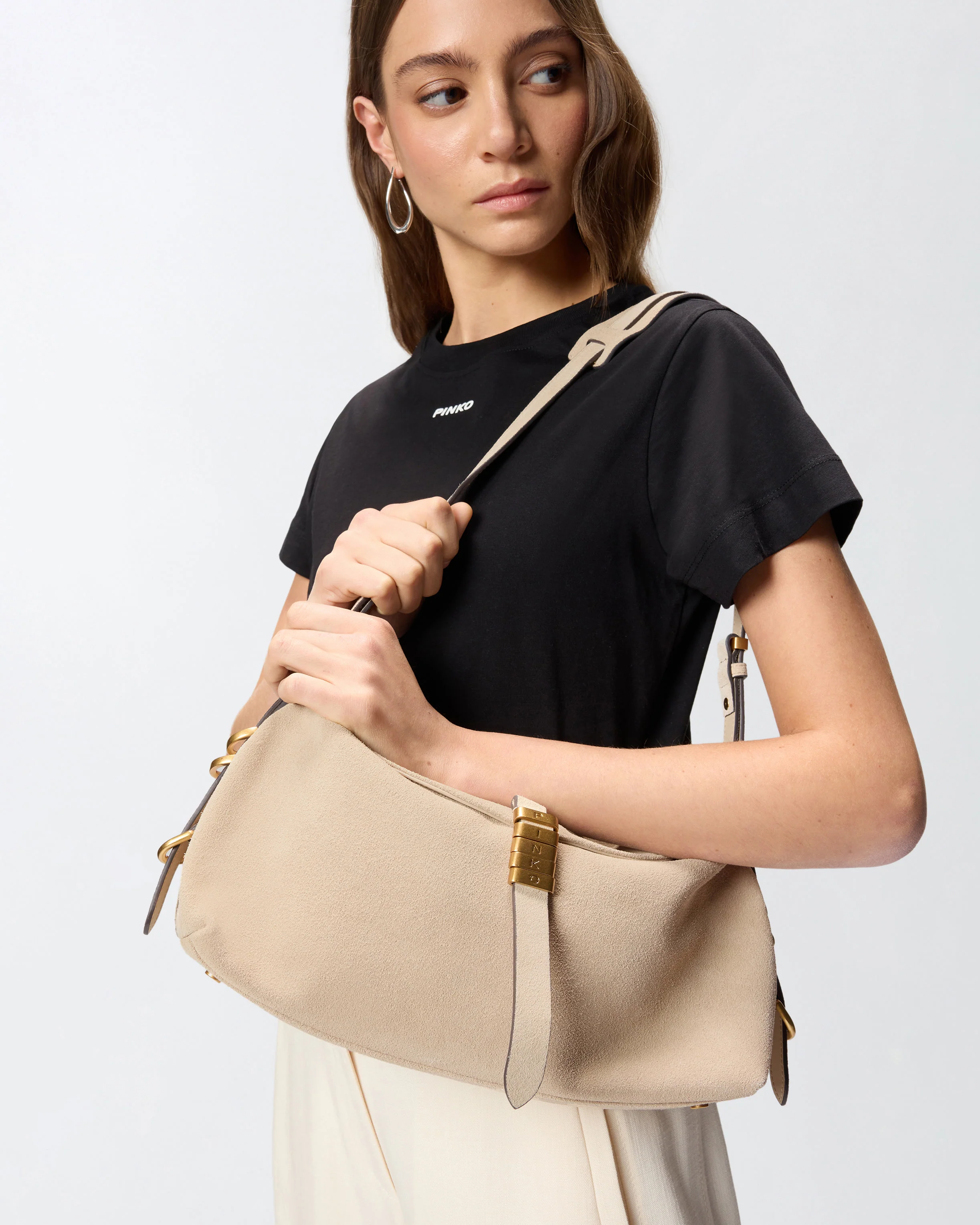 Saddle Bag Baguette medium shoulder bag in suede - Image 5