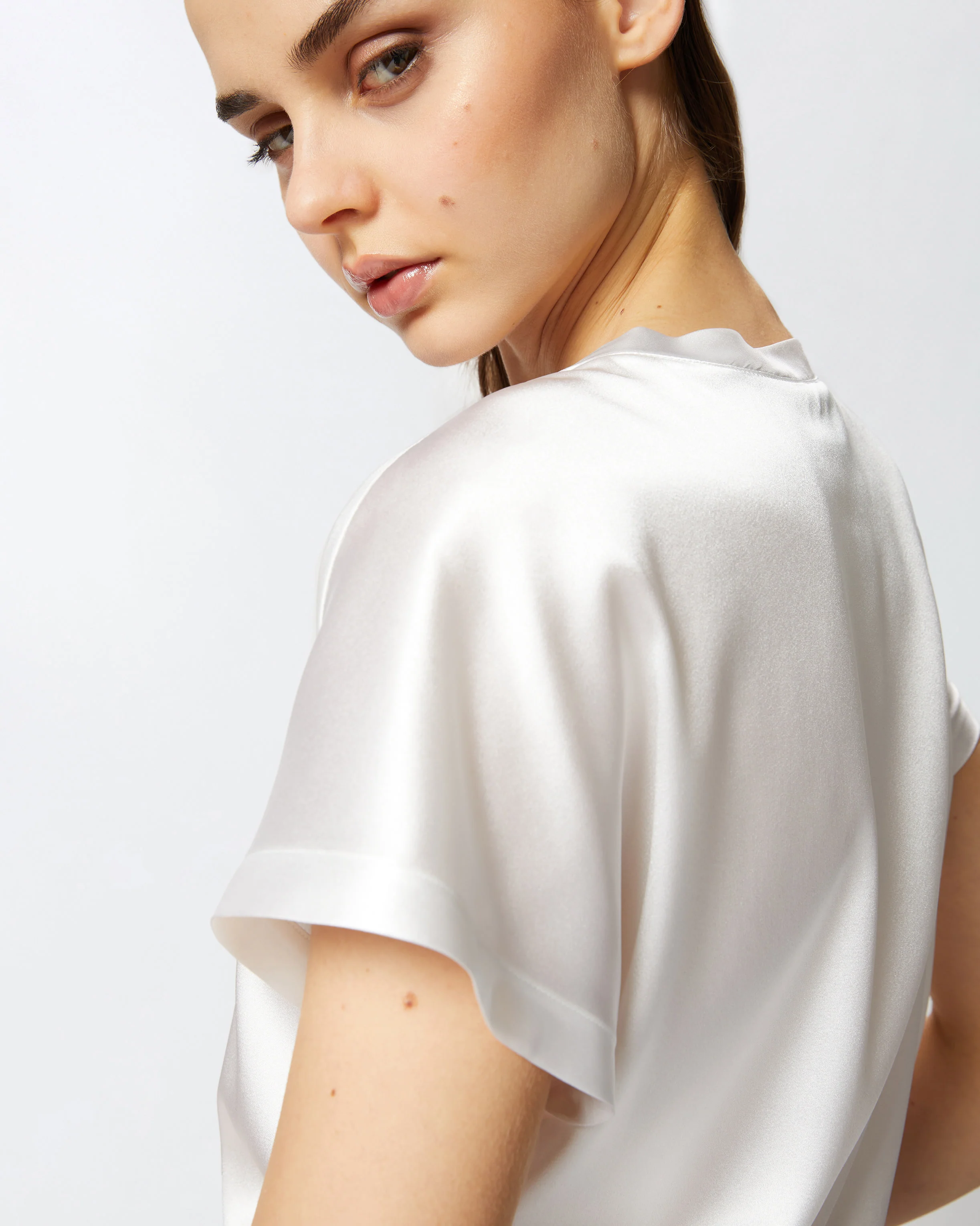 Satin blouse with cap sleeves - Image 4