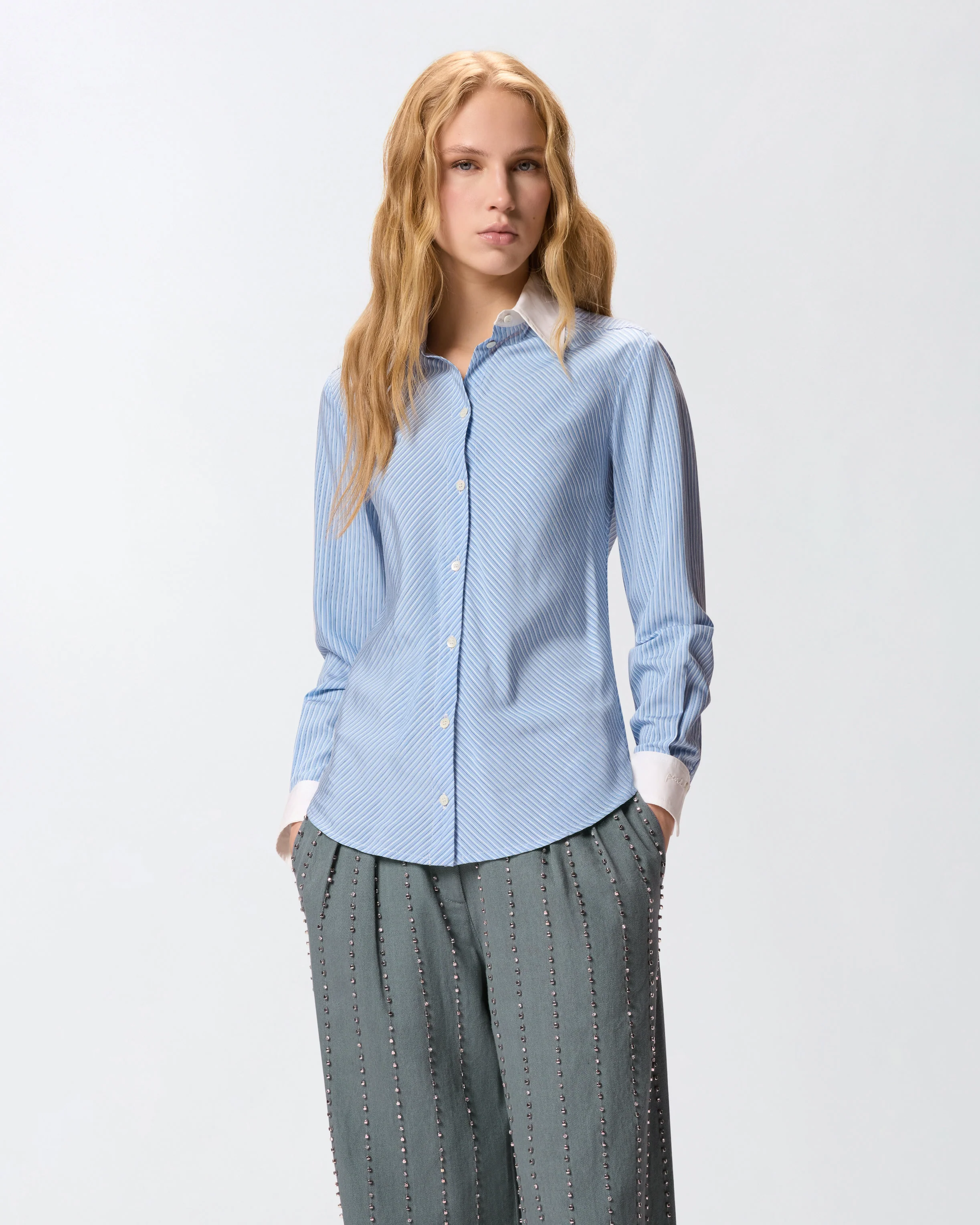 Shirt with contrasting collar and cuffs