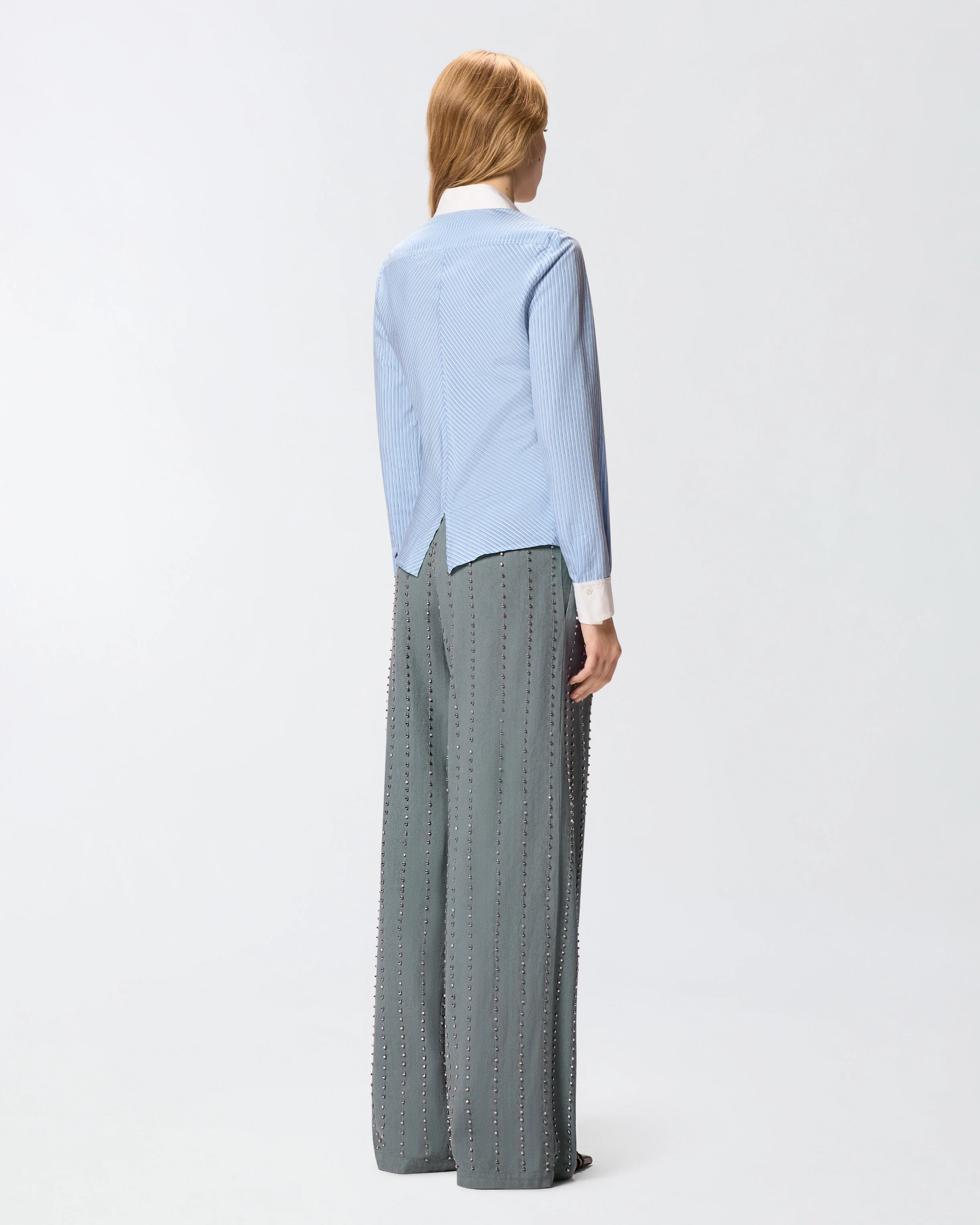 Shirt with contrasting collar and cuffs - Image 3