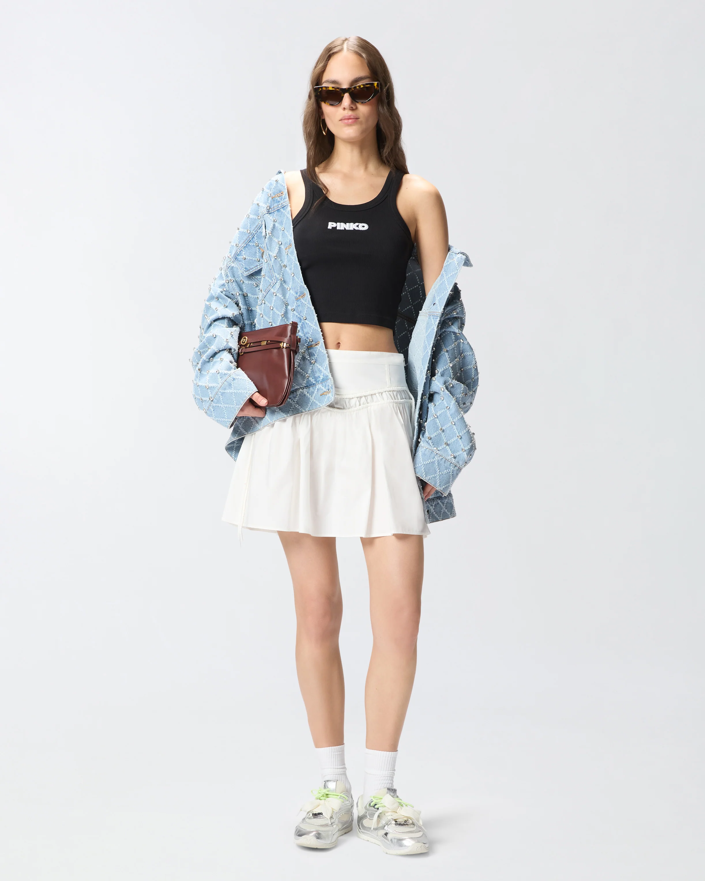 Short skirt with gathering and drawstring