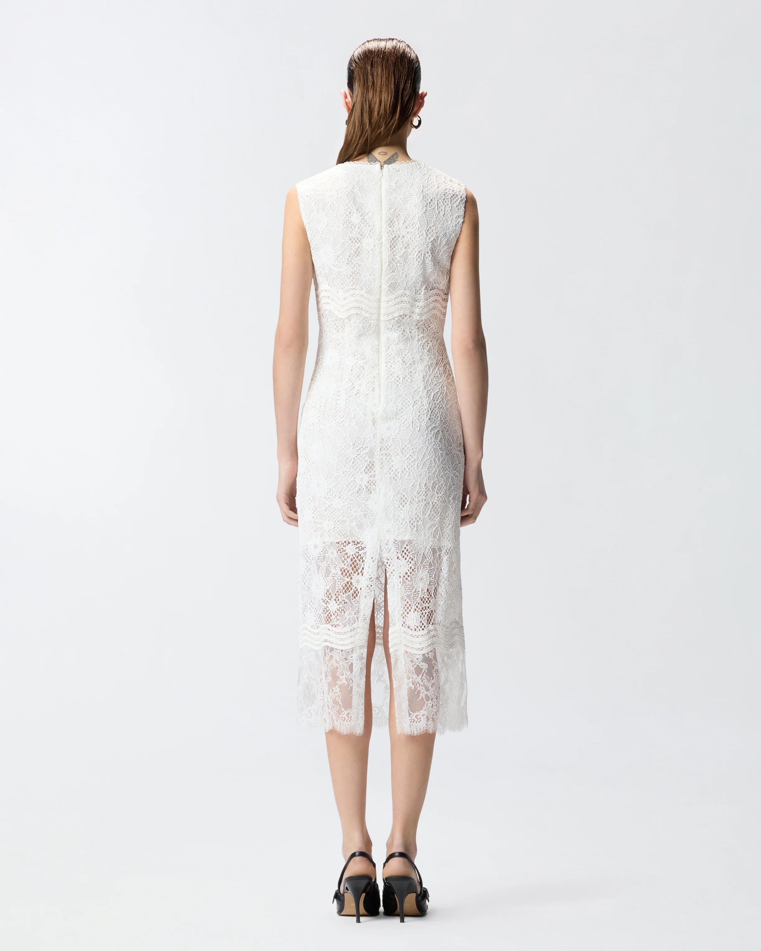 Sleeveless midi dress in lace - Image 3