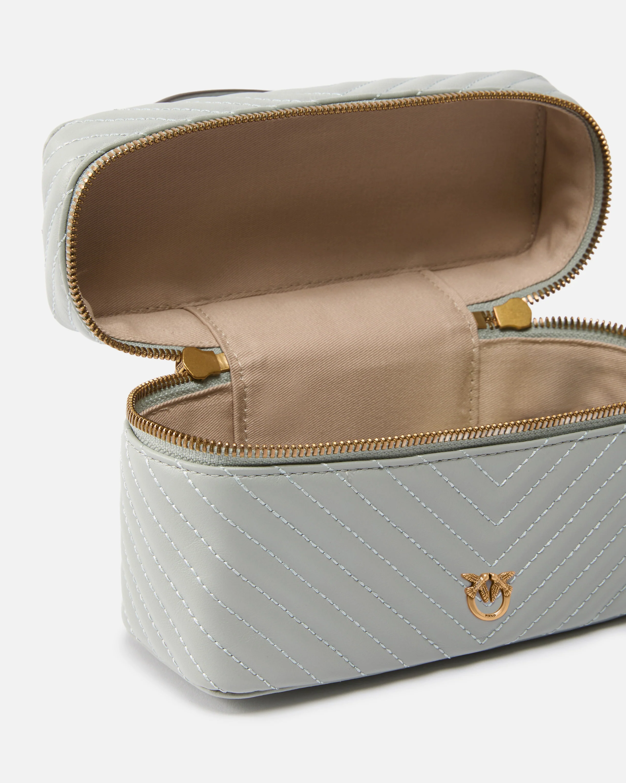 Small beauty case with shoulder strap in chevron nappa - Image 4