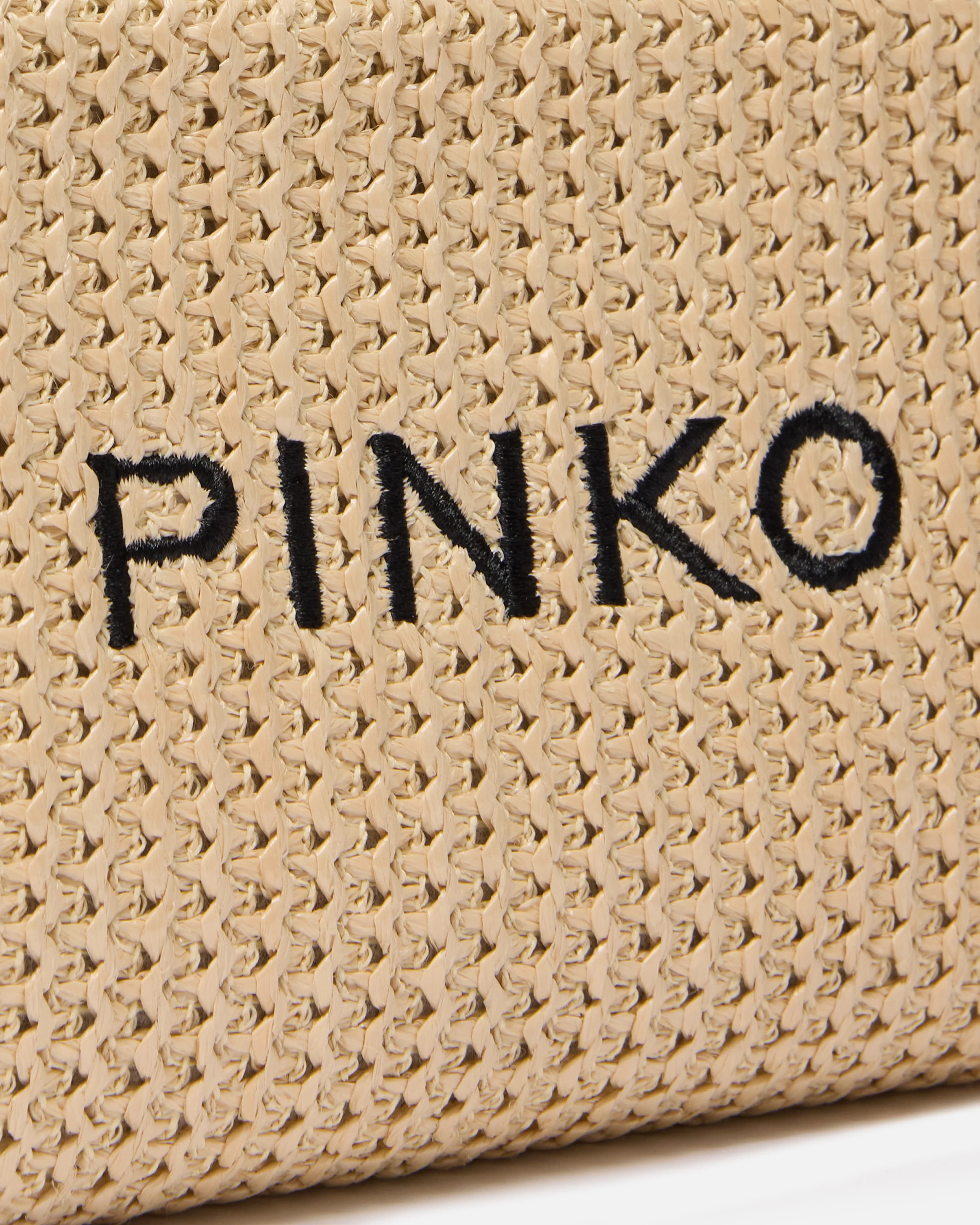 Small raffia bag with logo and handle - Image 3