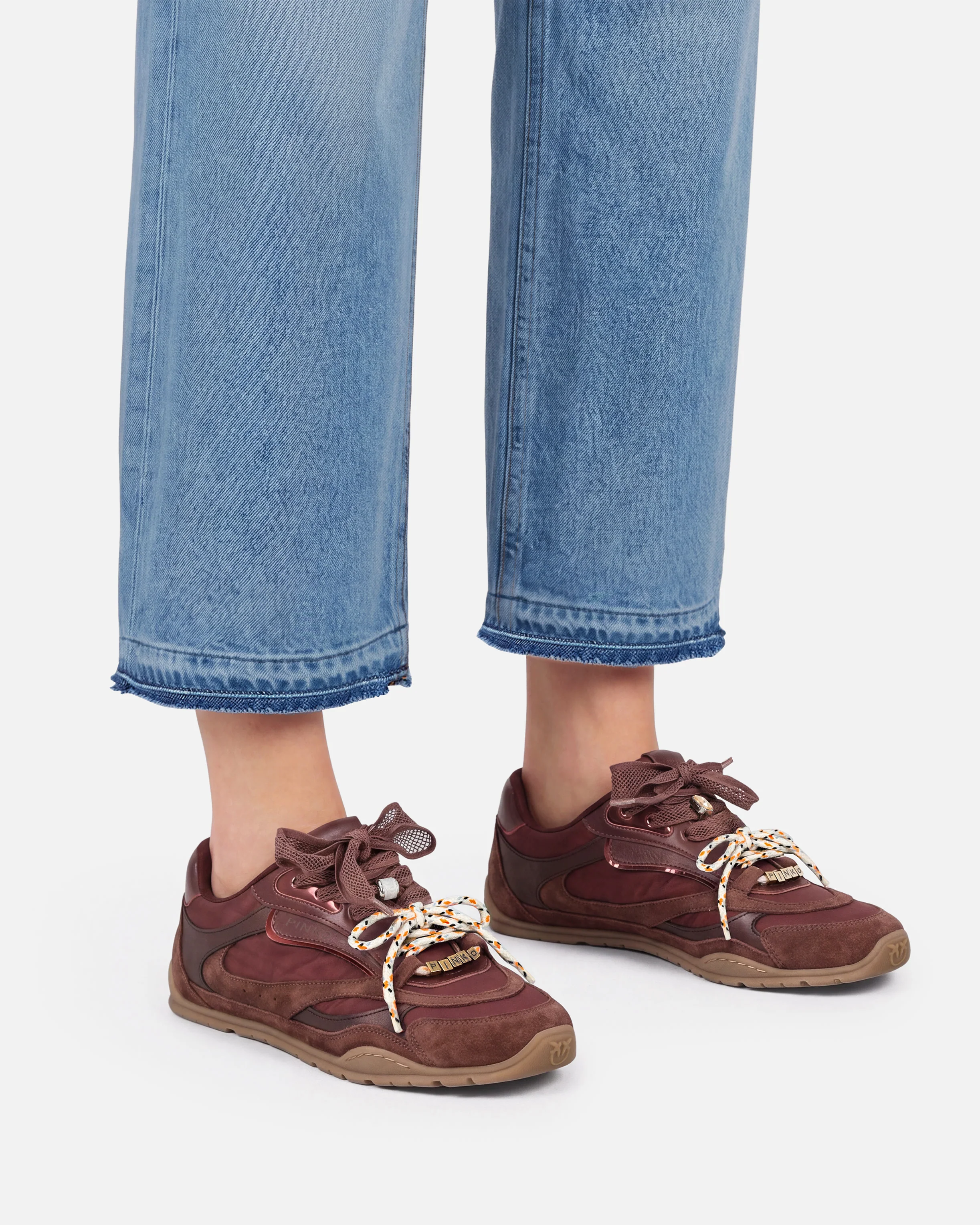 Sneakers with double laces and logo details - Image 10