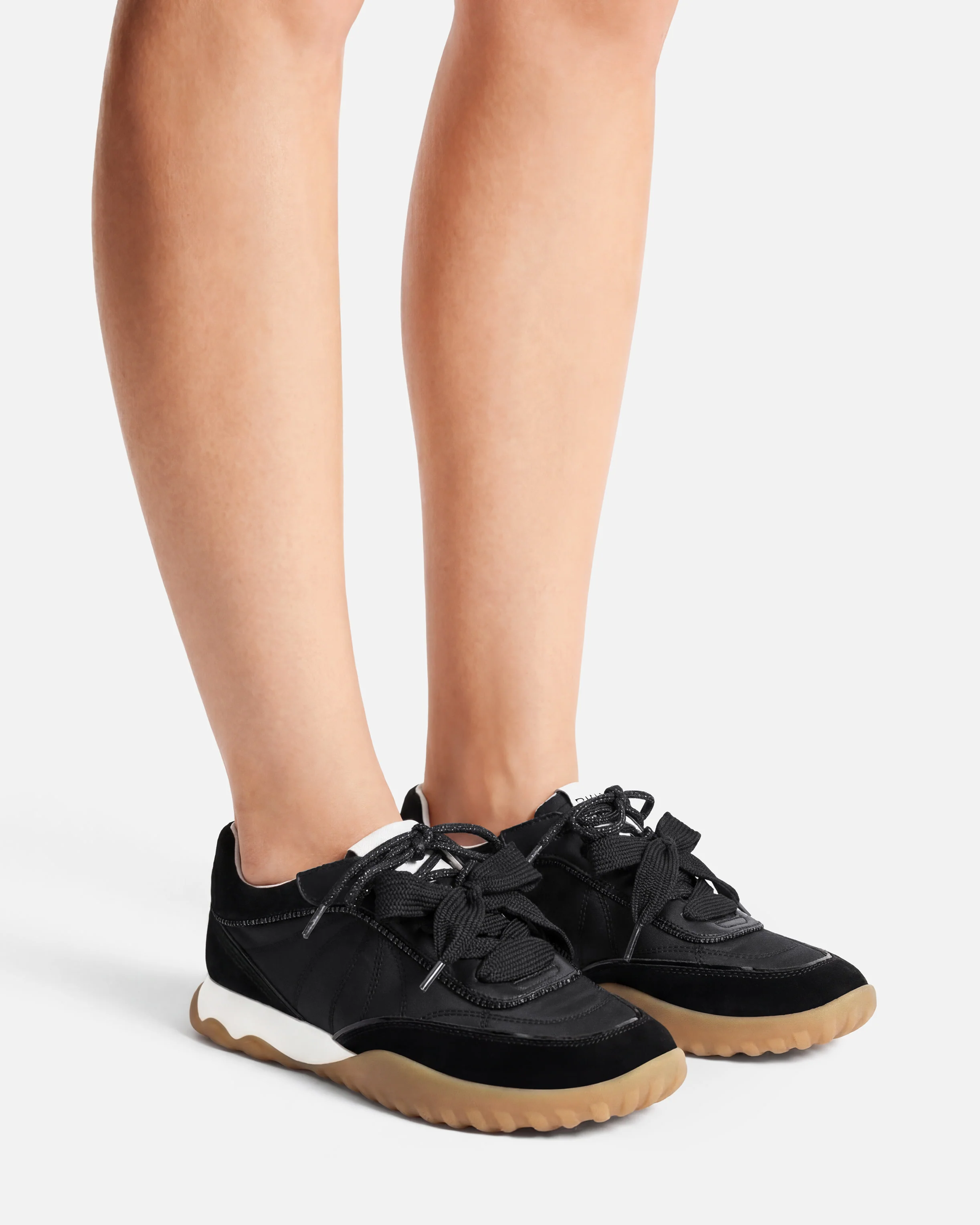Sneakers with double laces - Image 10