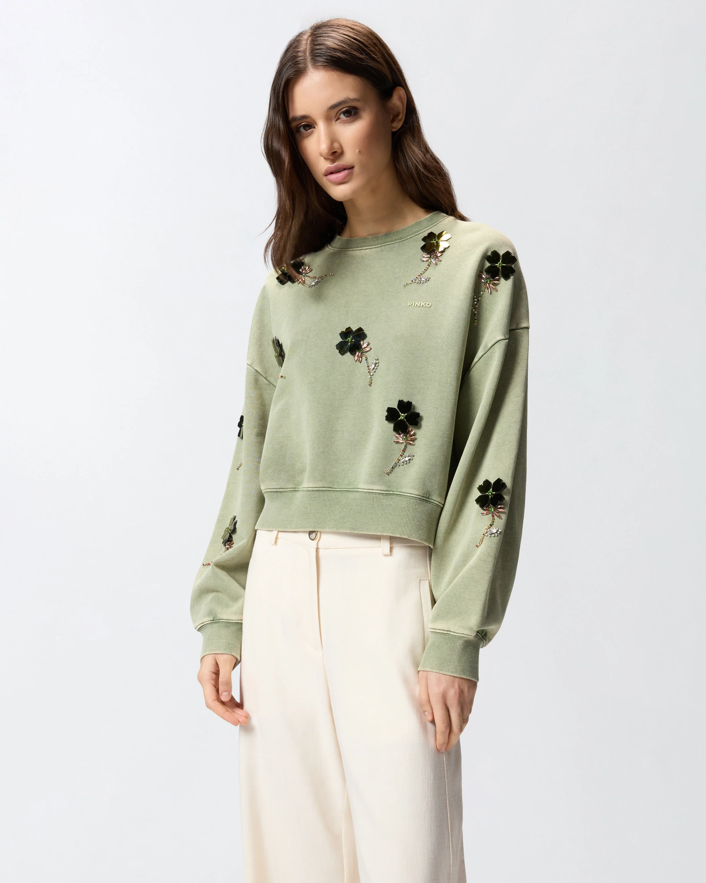 Sweatshirt with jewel flowers
