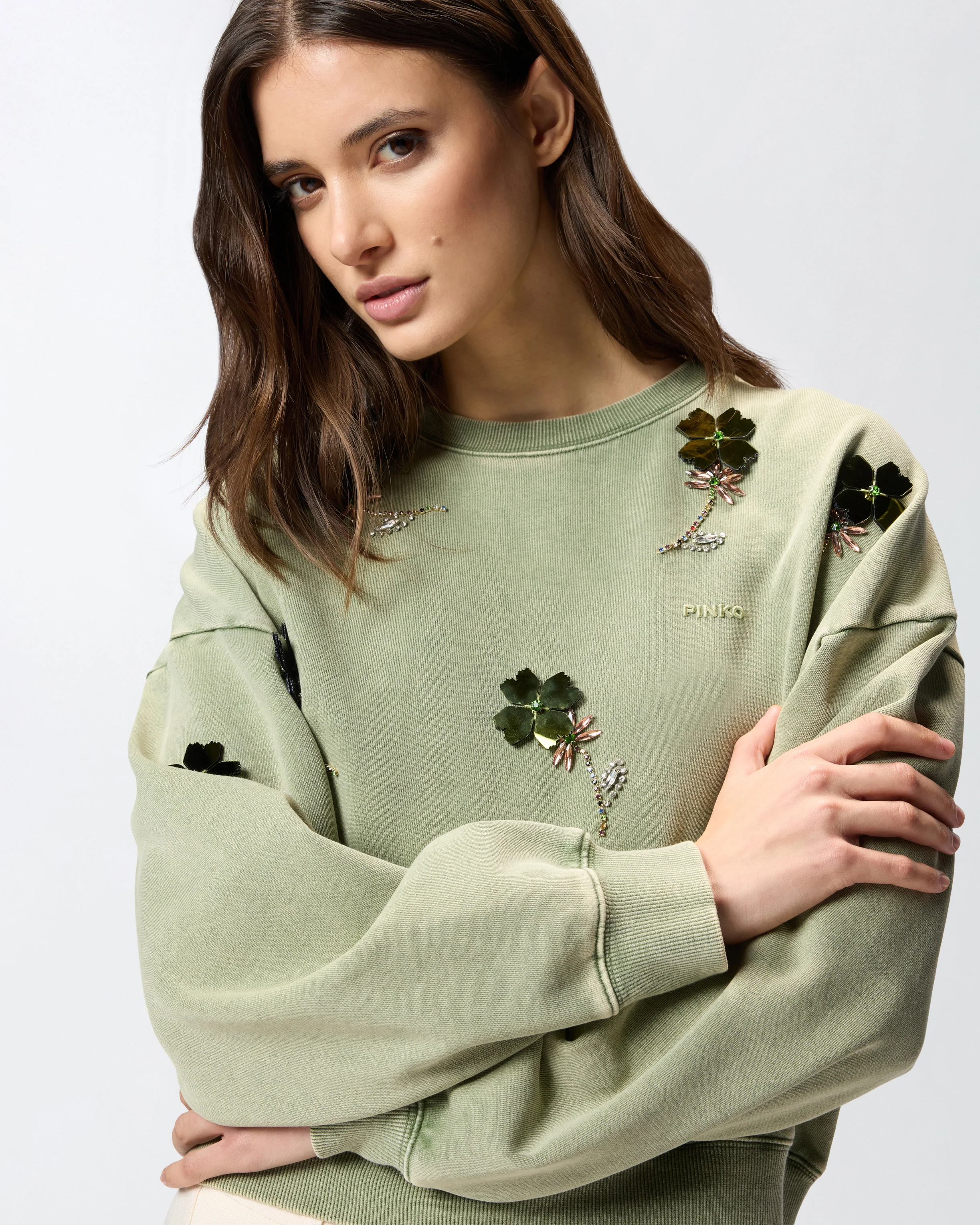 Sweatshirt with jewel flowers - Image 4
