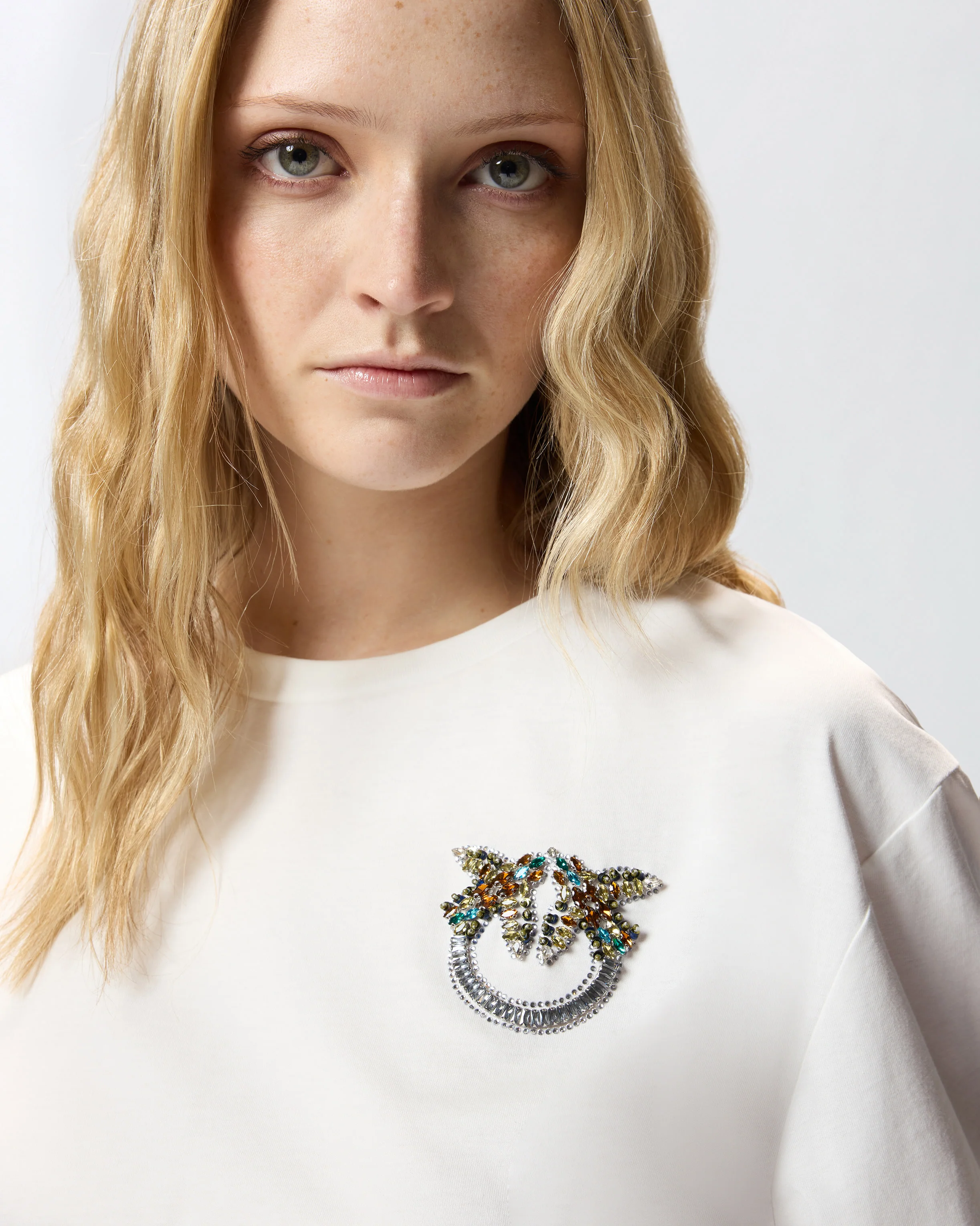 T-shirt with Love Birds jewel detail - Image 4