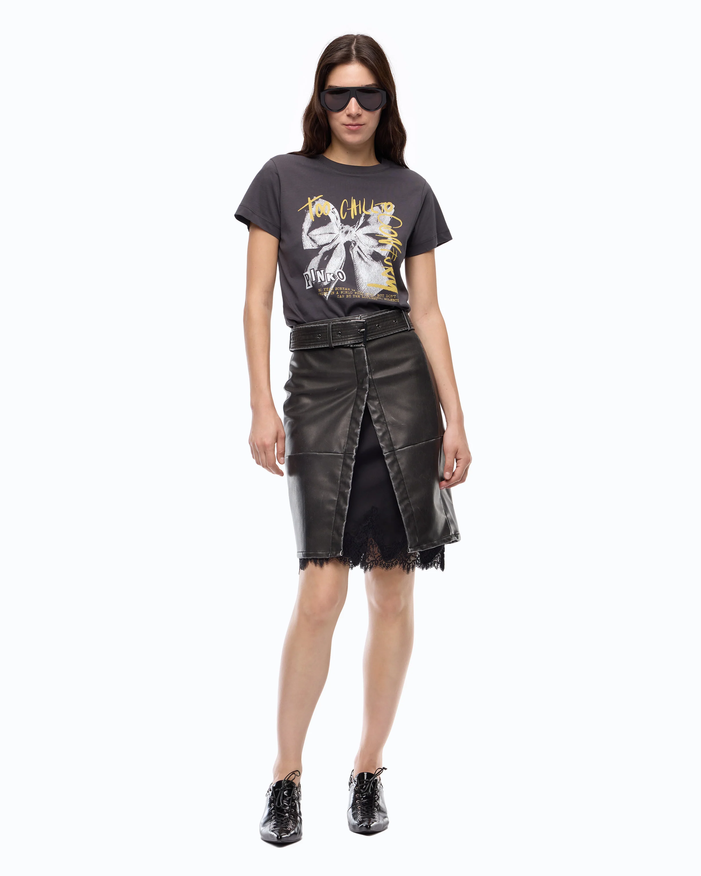 T-shirt with Too Chill To Conform bow print - Image 2