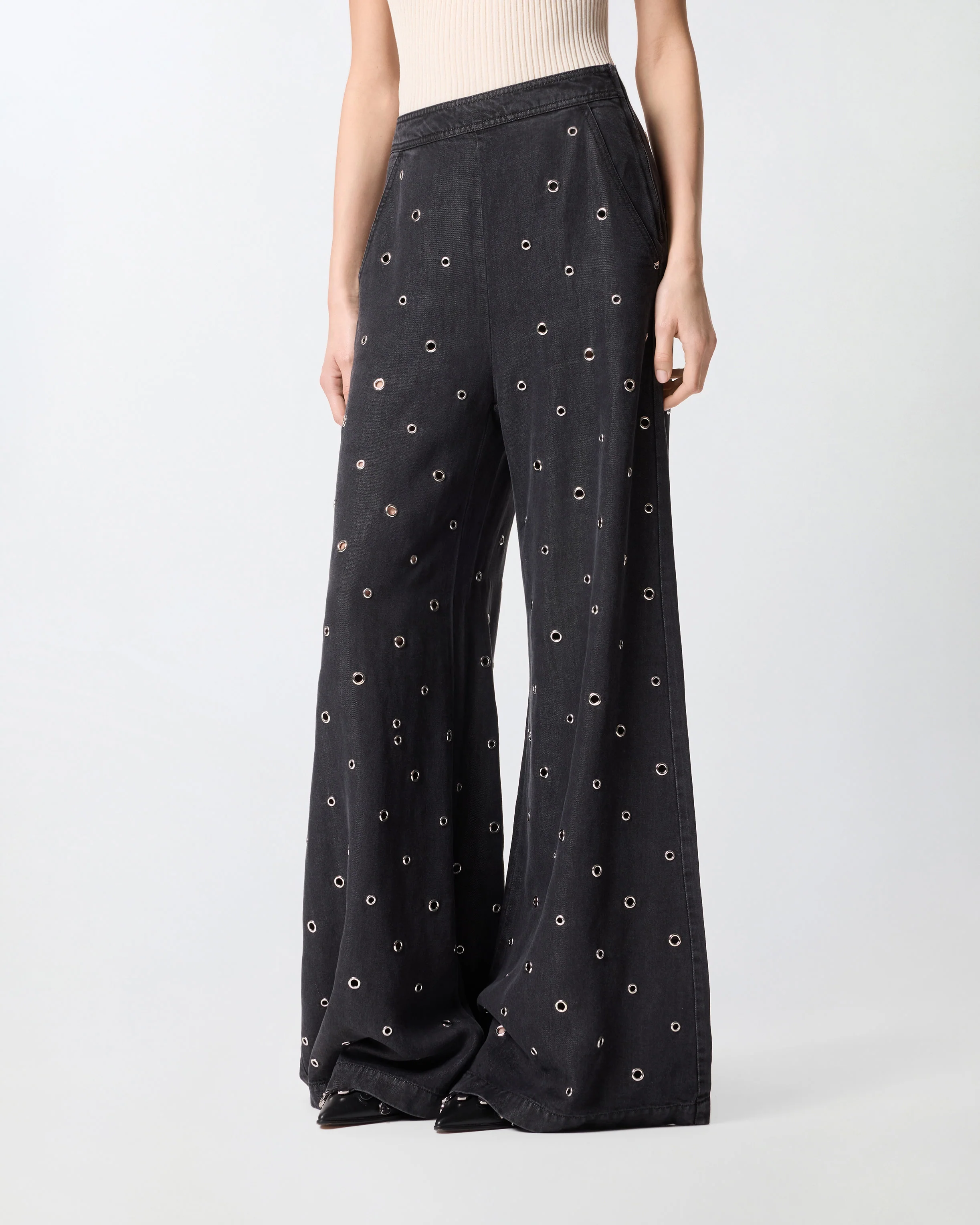 Wide-leg jeans in dark denim with eyelets - Image 2