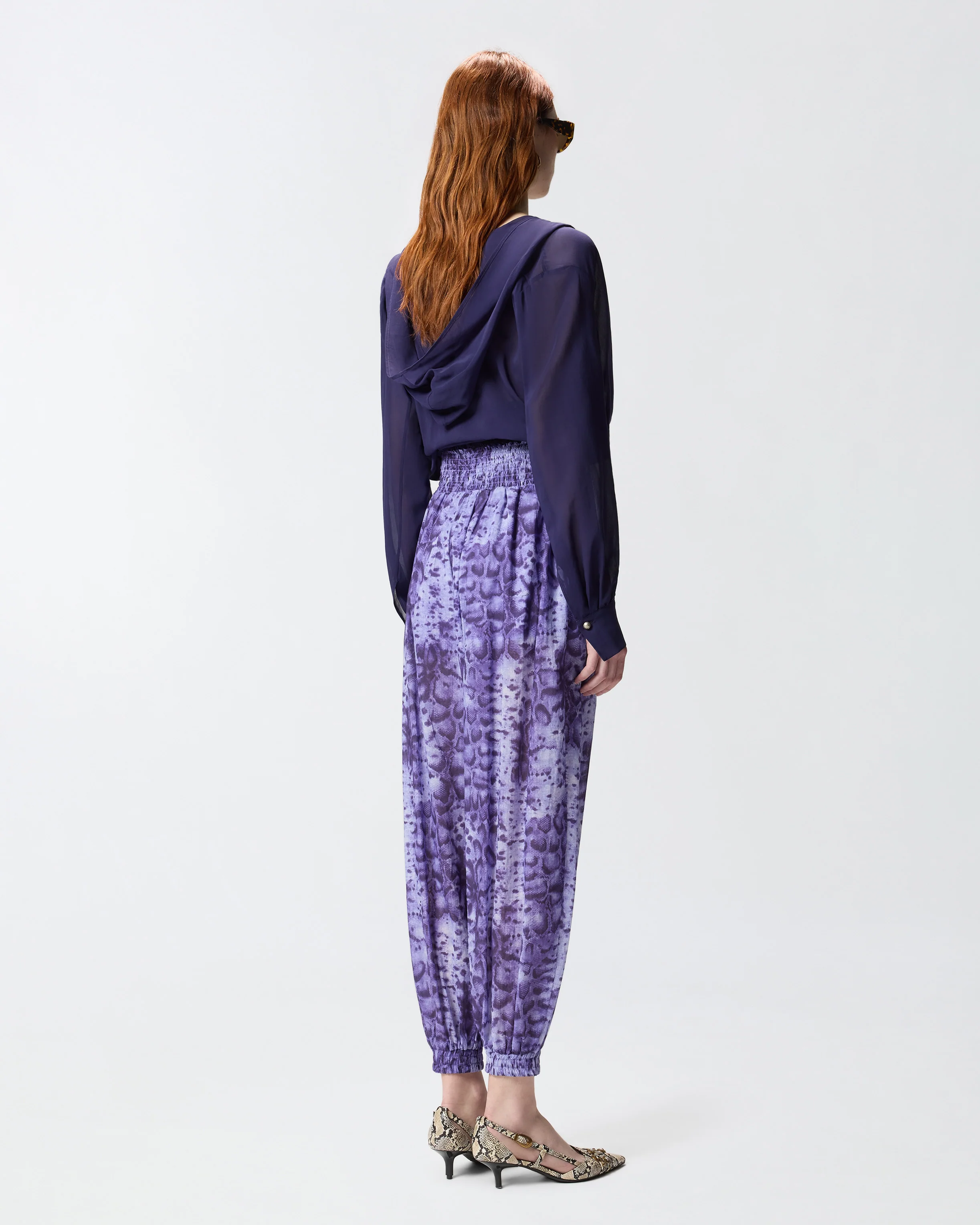 Wide-leg trousers with snake print - Image 3